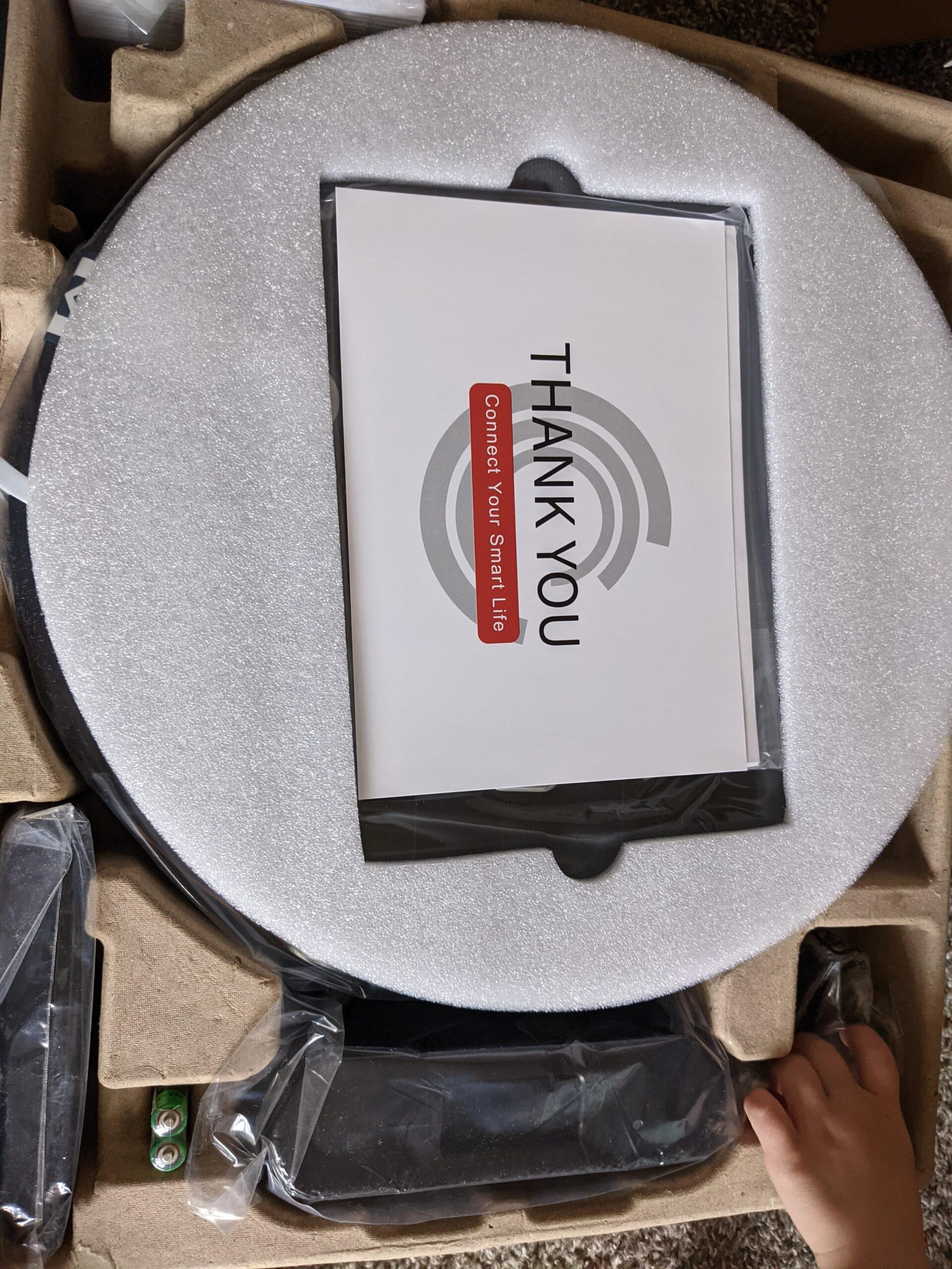 Robot Vacuum and Mop Combo, 2300Pa Strong Suction, 2-in-1 Dust Box and Water Tank, Works with Alexa/Google Assistant, Long Runtime, Schedule, Quiet, Ideal for Hard Floors, Low-Pile Carpets and Pets customer photo 2