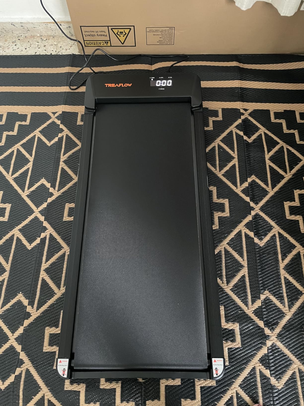 TREAFLOW Treadmill with 0-25% Auto Incline, 3.5 HP Folding for Home Running, 10.0 MPH Max Speed, 300 lbs Weight Capacity, Bluetooth Speaker customer photo 1