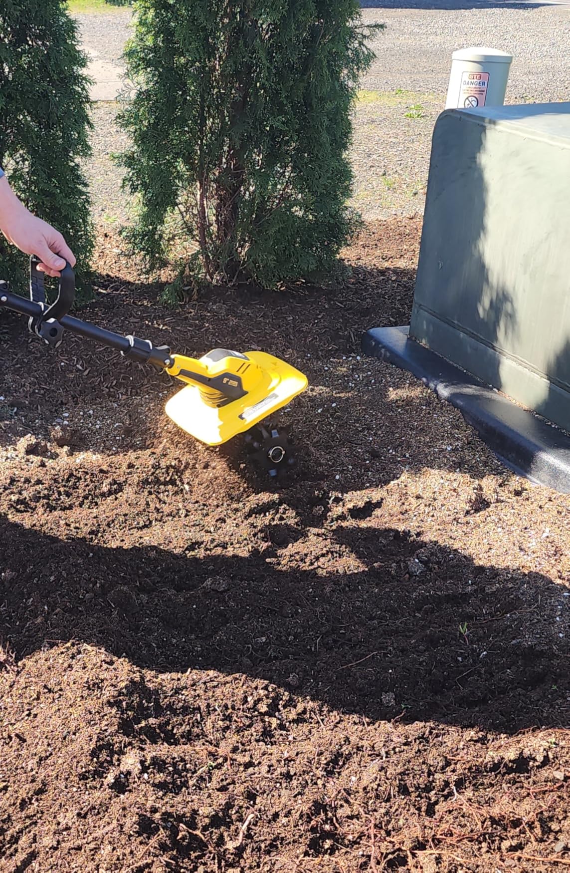 20V Cordless Garden Tiller Cultivator - Compatible with DeWalt 20V MAX Batteries, 9-in. Tilling Width & 7-in. Depth, 4 Steel Blades for Raised Beds and Flower Gardens, Battery Not Included customer photo 2