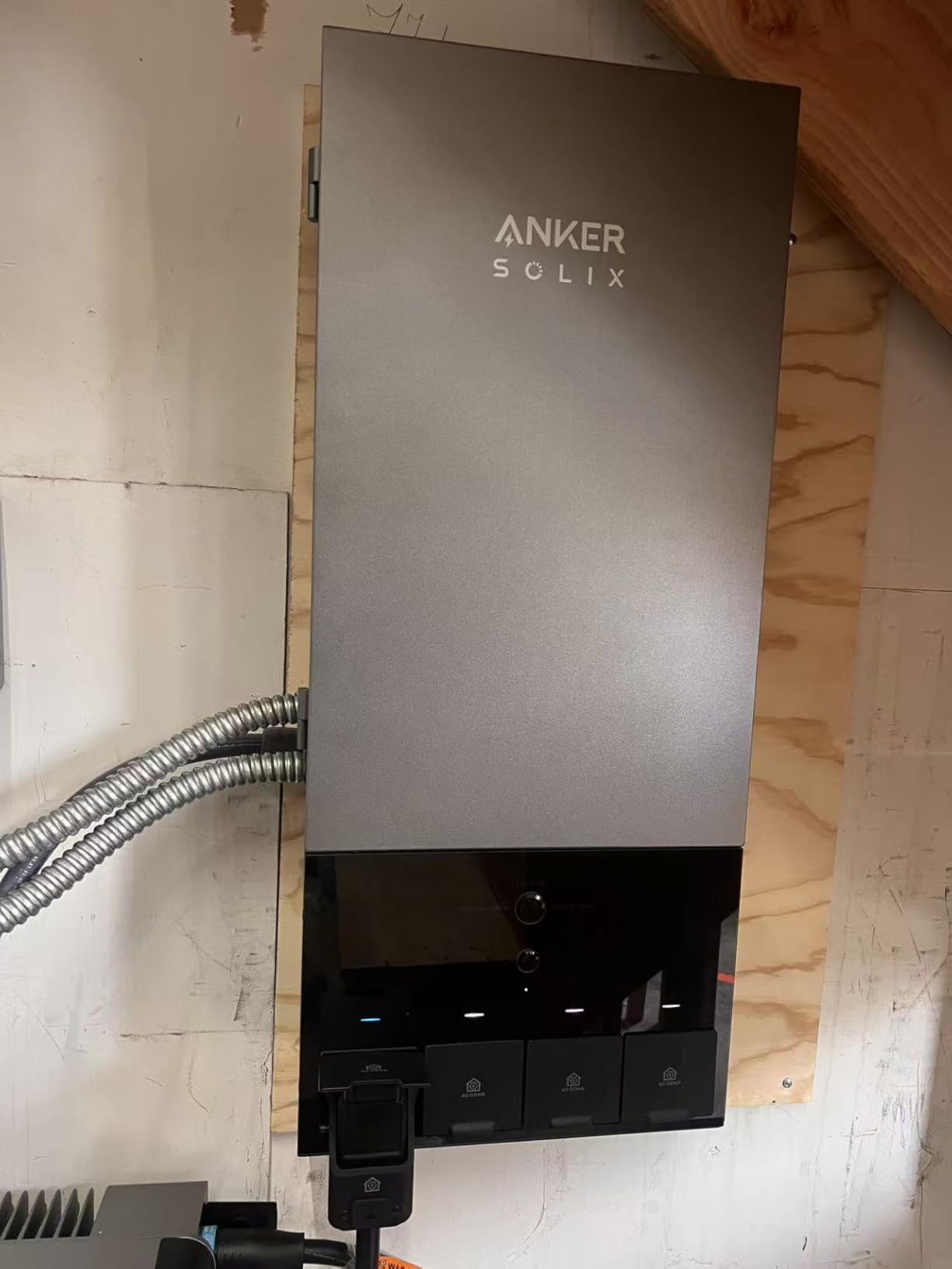 Anker SOLIX E10, Power Dock and Extra Battery, 12kWh Expandable to 90kWh, 10kW Turbo Output, 200A Whole-Home Automatic Backup, Reduce Bills, NEMA 4 & 3R, Up to 12-Month 0% APR customer photo 1