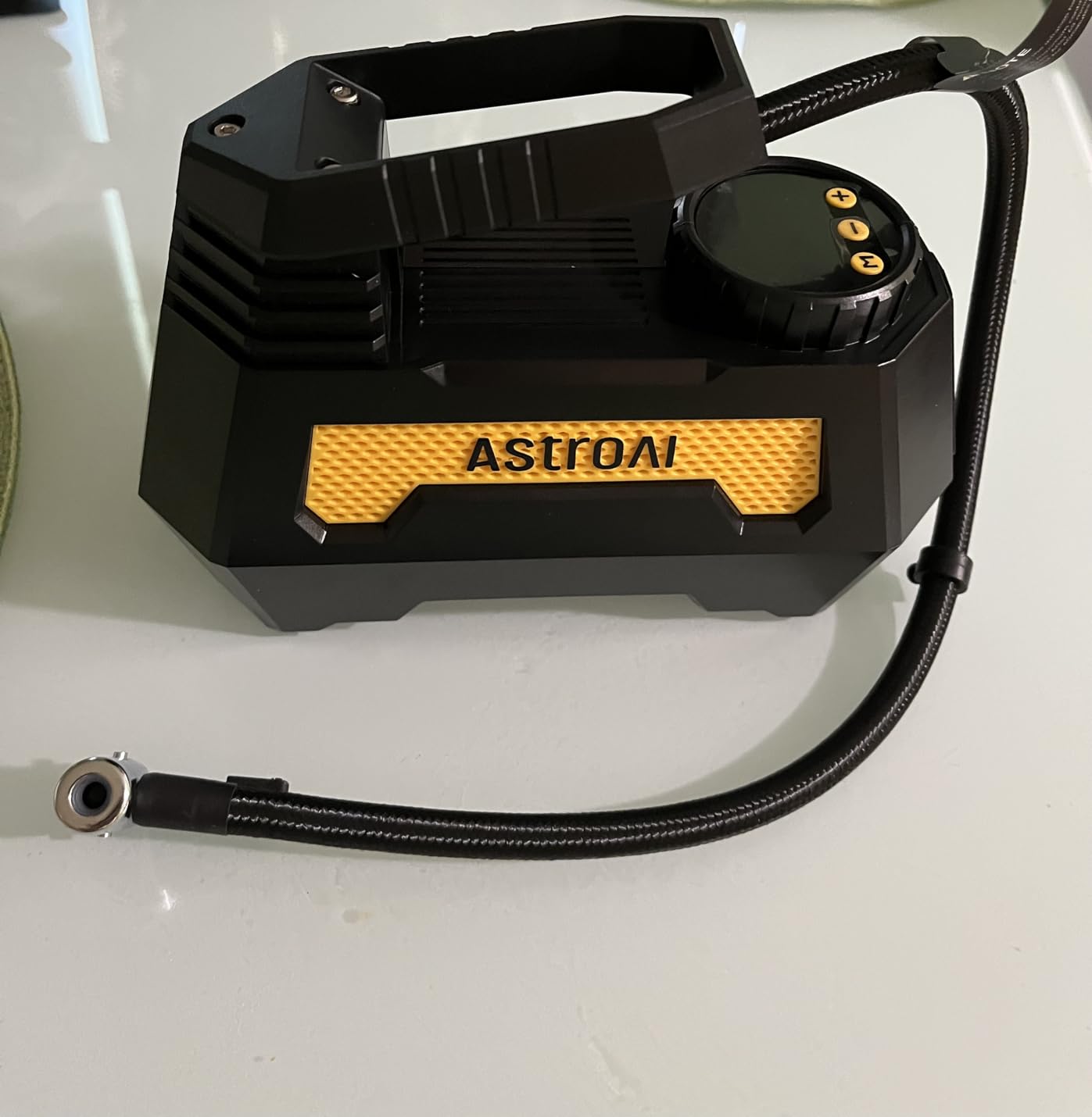 AstroAI H2 Pro Cordless Tire Inflator Portable Air Compressor Fully Upgraded Tire Inflator with DC 12V & Battery Dual Power Supplies Fast Inflation Air Pump for Car Tires Motorcycles customer photo 1