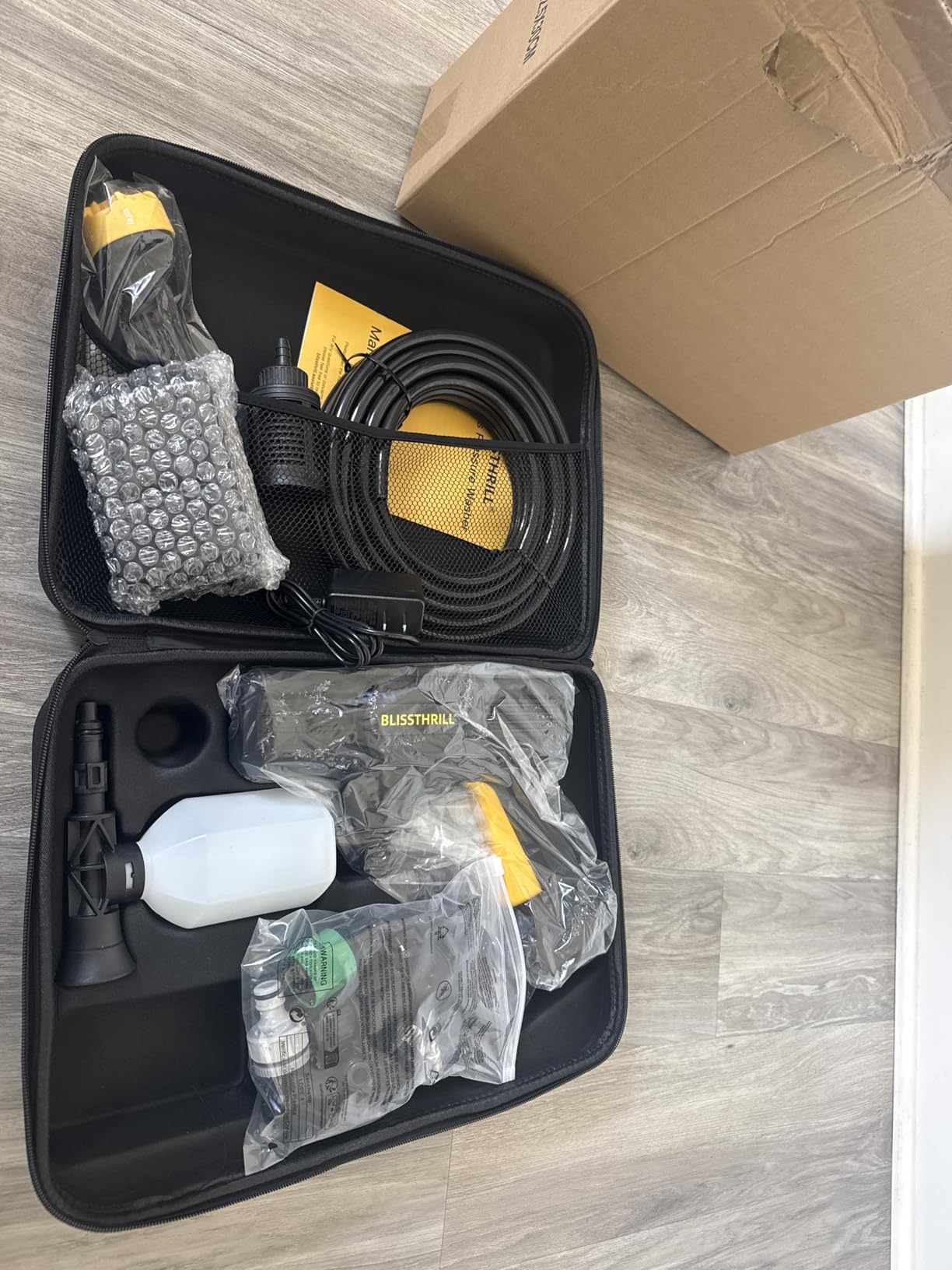 Cordless Portable Washer, 1100 PSI Battery Operated Washer with All-Copper Motor, Battery, 23FT Elastic Hose, Storage Bag; Handheld Washer; Lightweight Car Washer for Home, Garden (Tough Yellow) customer photo 1