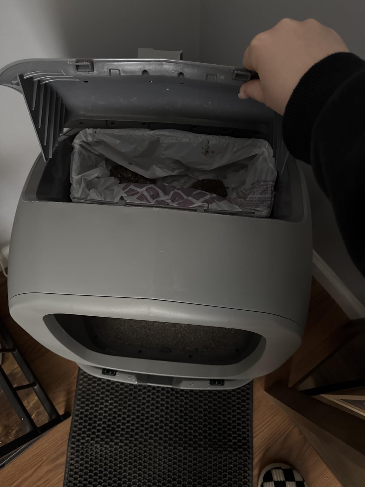 UPFAS Automatic Cat Litter Box Self Cleaning - APP Control - Weight Monitoring - Ultra-Quiet, Medium Cats and Kittens Litter Box, Safe Anti-Pinch【Assembly Required】- Grey customer photo 1