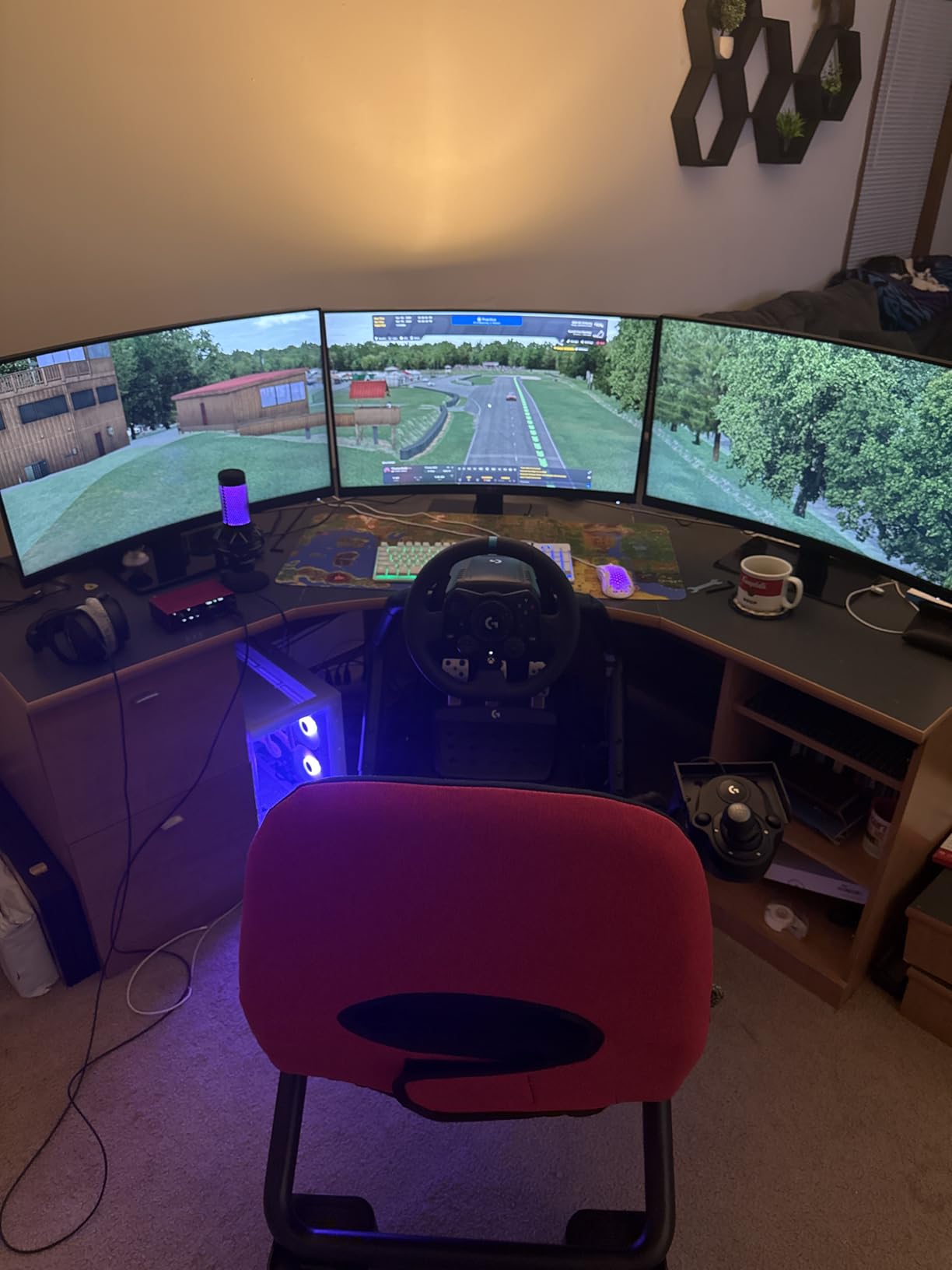 GTPLAYER Sim Racing Cockpit Adjustable High Performance - PC & Console Compatible customer photo 1