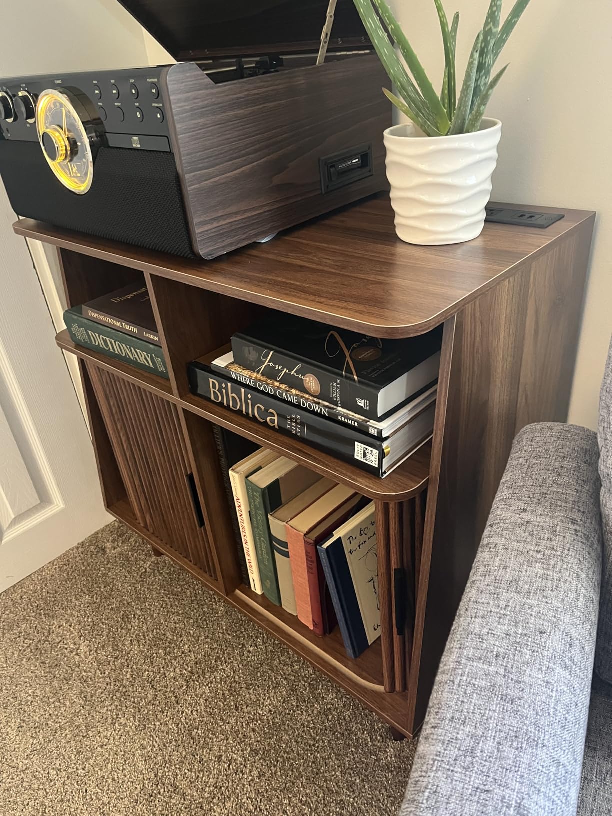 Record Player Stand with Vinyl Storage, Mid Century Modern Vinyl Storage Cabinet with Power Outlet and Sliding Doors, Holds Up to 350 Albums customer photo 2