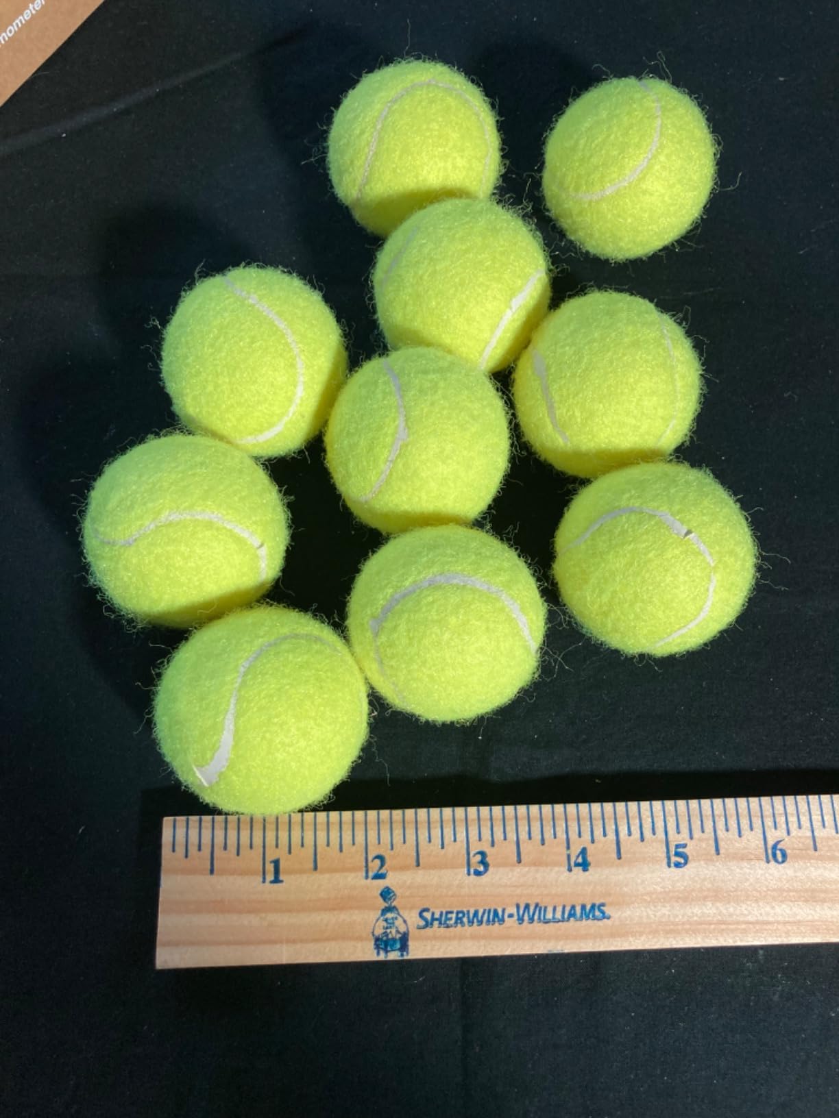 Automatic Dog Ball Launcher, Dog Ball Throw Launcher, 3 Adjustable Distance 20-45FT, with 6 2.3-inch ETPU Balls, for Small/Medium Dogs, Indoor and Outdoor Interactive Toys customer photo 1
