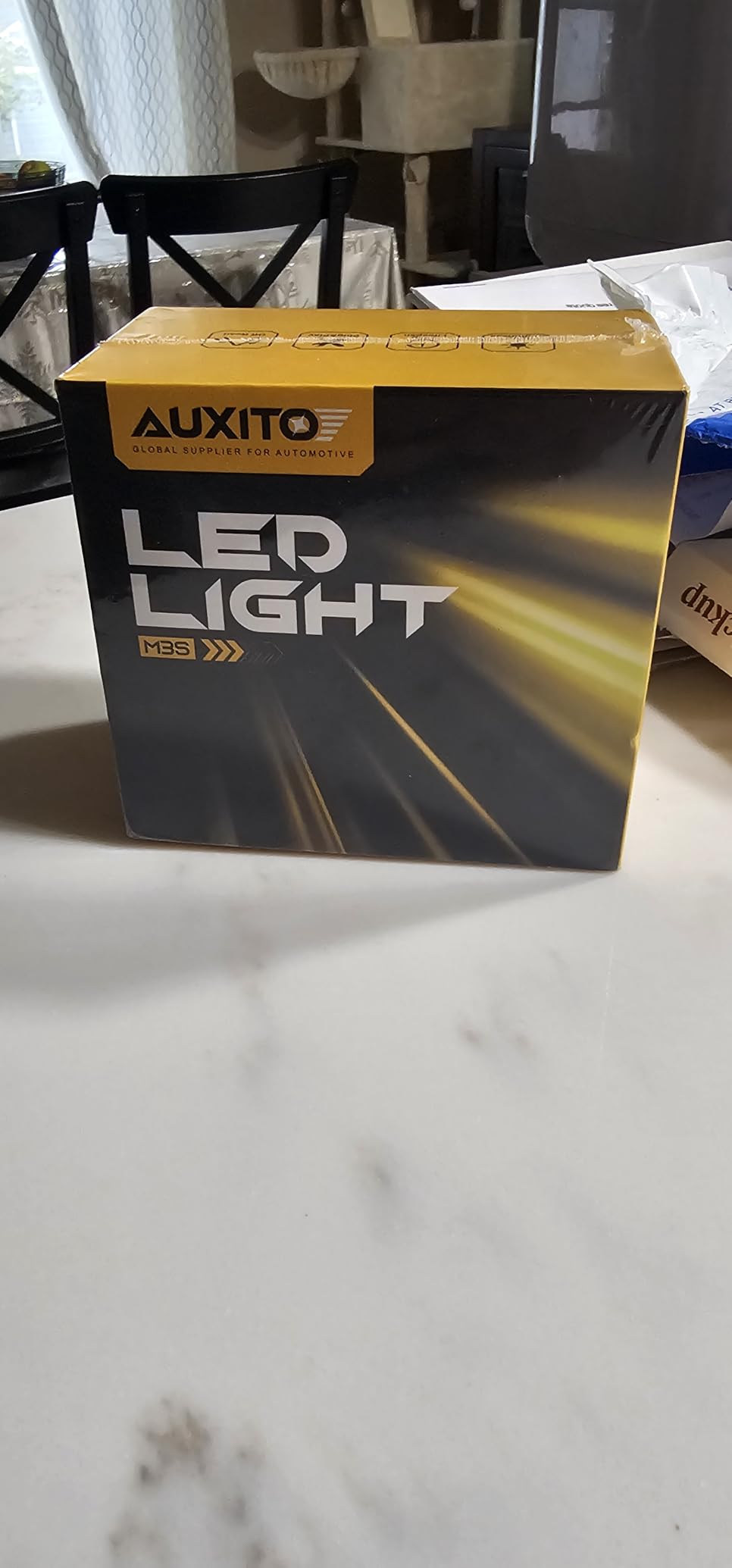AUXITO 9005 H11 LED Bulbs Combo, 100000 Lumens Ultra Bright 6500K Cool White, Canbus Ready, No Flicker, 99% Vehicle Compatibility, IP68 Waterproof, 4 Pack customer photo 2