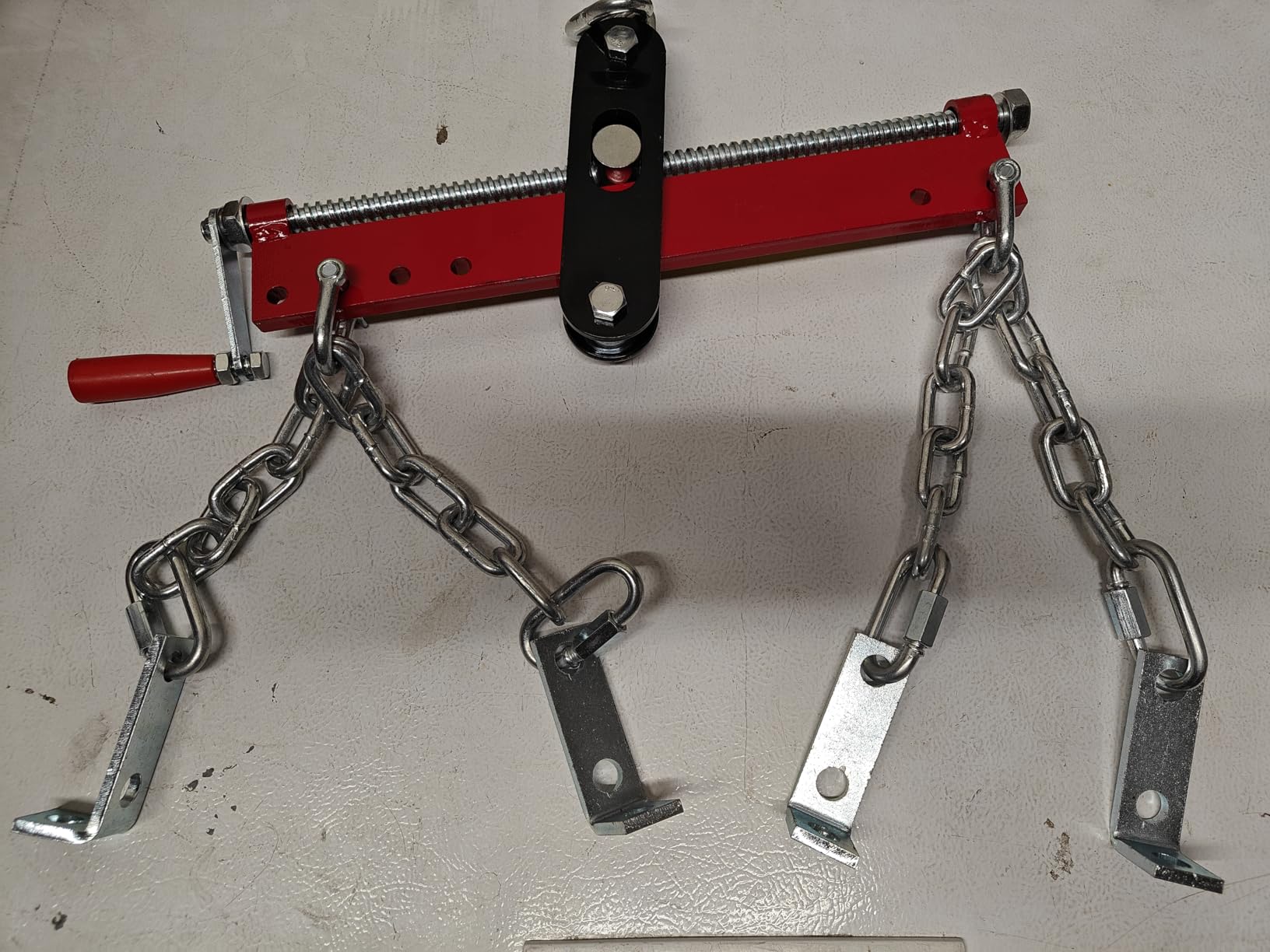 GarveeTech Cherry Picker Engine Hoist, Folding Engine Crane, 2 Ton 4400lb Engine Hoist Lift, Heavy Duty Hydraulic Engine Shop Crane with 6 Casters, Telescopic Boom Hitch, Red customer photo 1