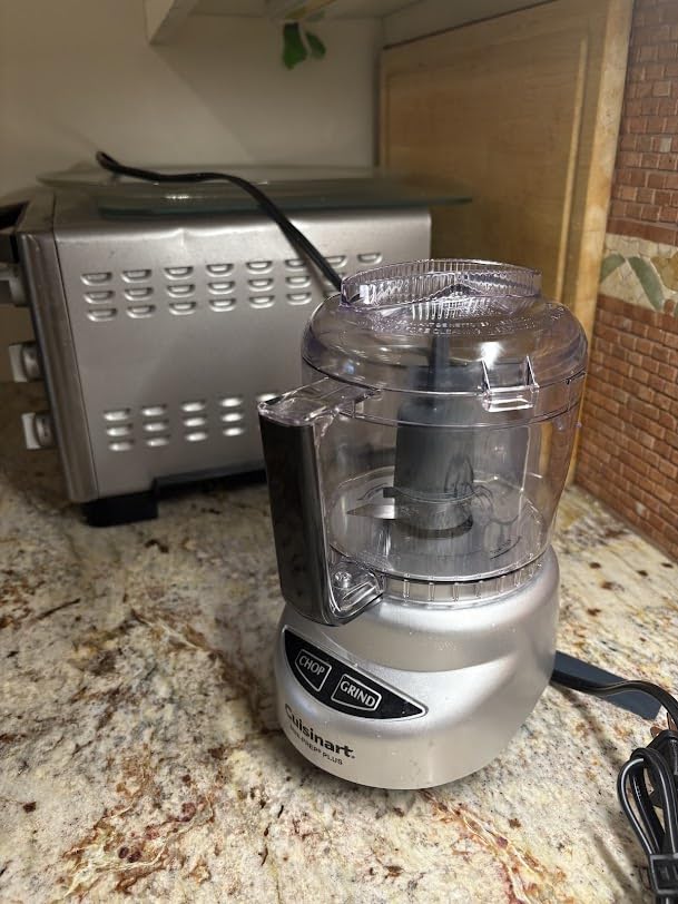 Cuisinart Mini-Prep Plus Food Processor, 24-Ounce Mini Food Processor to Chop Herbs, Vegetables, and Hard Cheese, Reversible Stainless Steel Blade, DLC-2ABC, Brushed Chrome/Nickel customer photo 1