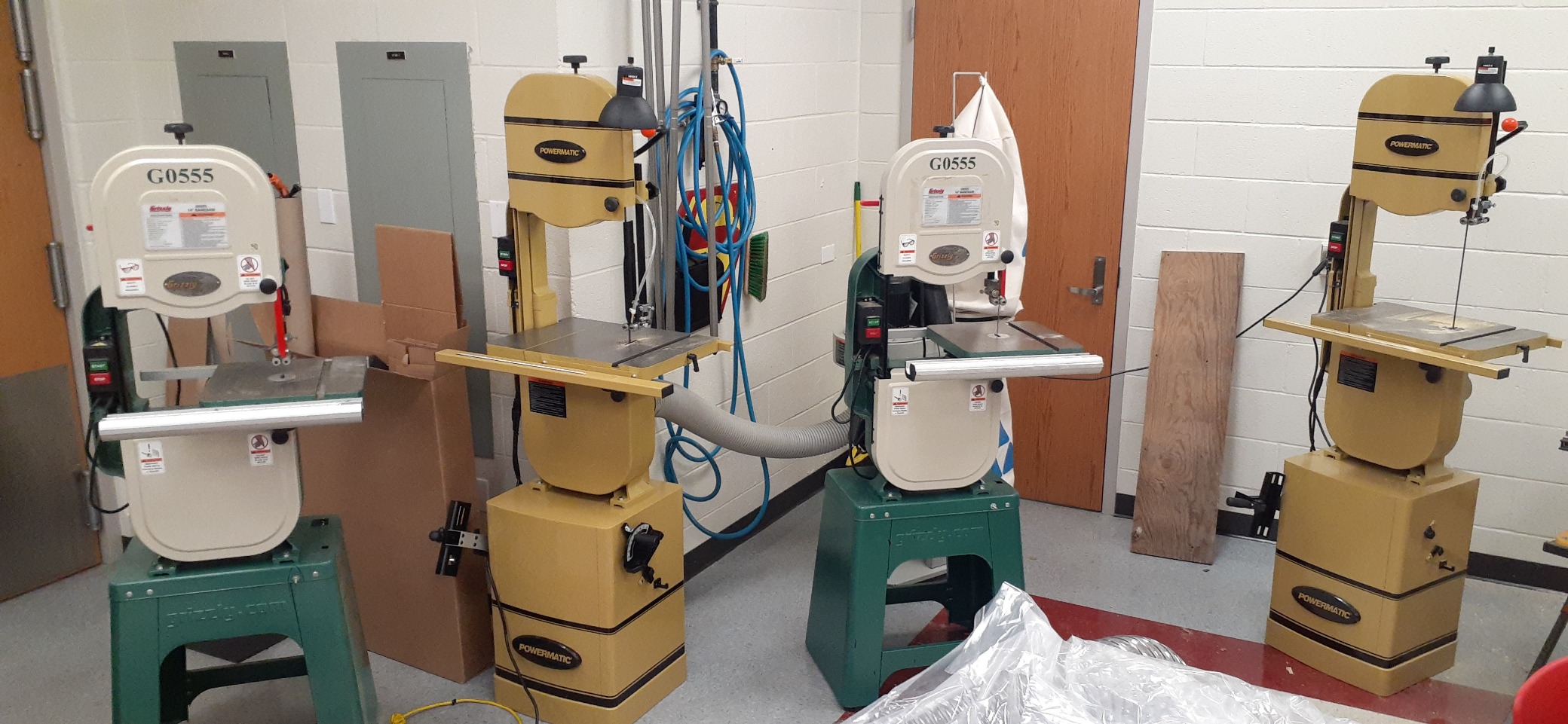 Powermatic 14-Inch Woodworking Bandsaw, 1-1/2 HP, 115/230V 1Ph (PWBS-14CS) customer photo 2