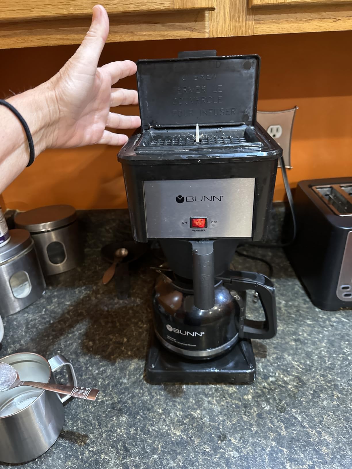 BUNN BX Speed Brew Classic 10-Cup Coffee Brewer, Black customer photo 1