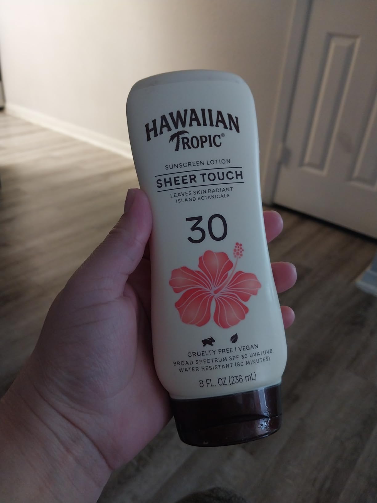 Hawaiian Tropic Sheer Touch Lotion Sunscreen, Moisturizing Broad-Spectrum Protection, SPF 30, Sun, Mango, 8 Oz customer photo 2