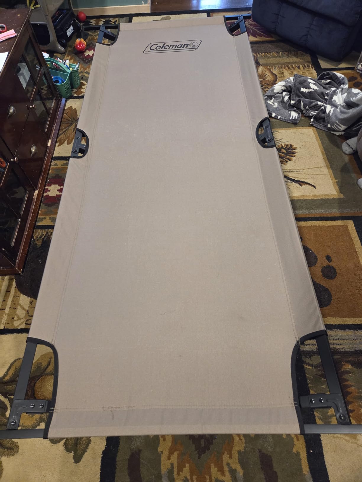 Coleman Trailhead II Large Folding Cot with Easy Setup & Takedown, Supports Adults up to 6ft 2in or 300lbs customer photo 2