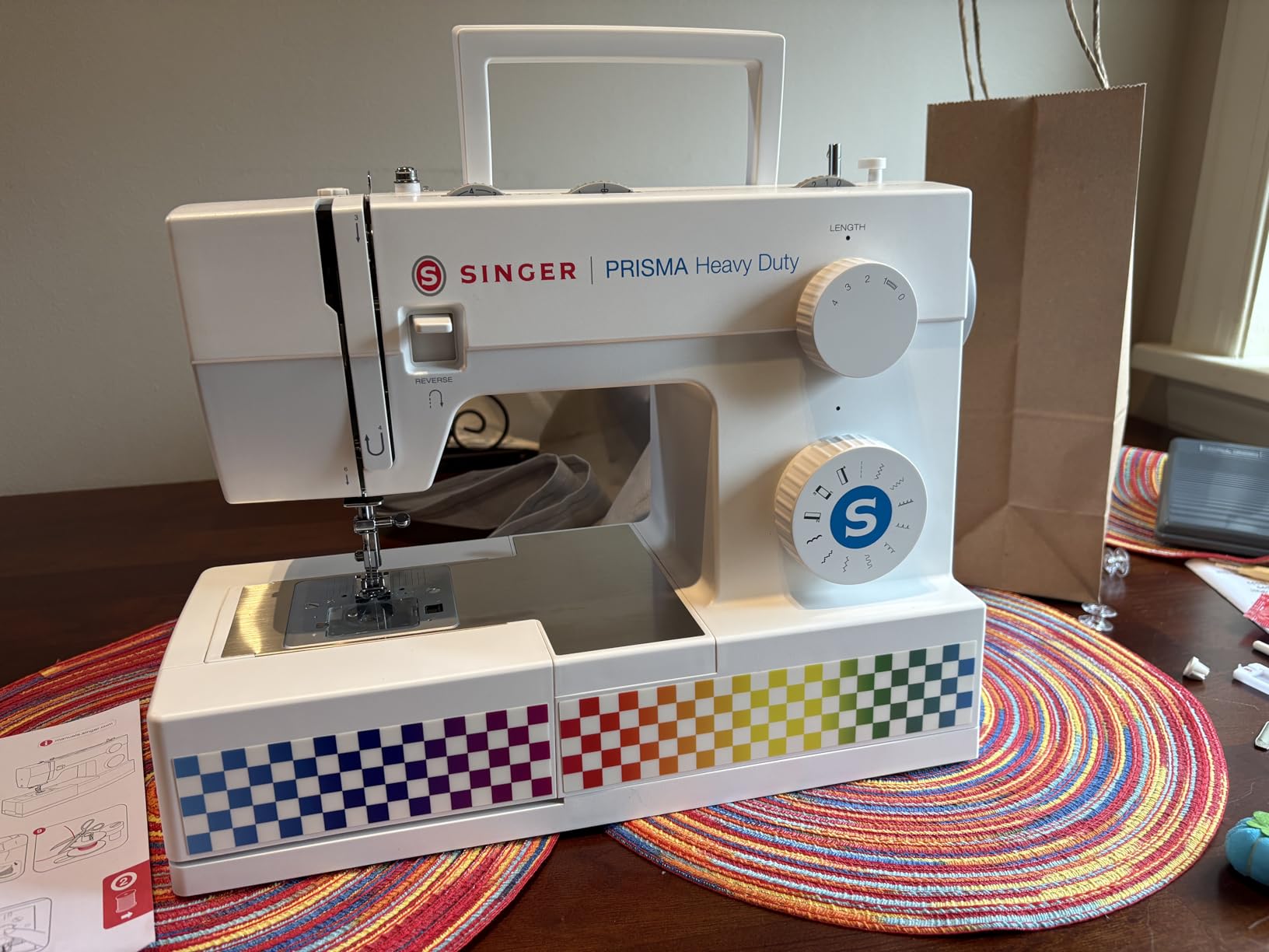 SINGER Heavy Duty 4411 High Speed Sewing Machine, 11 Built-In Stitches, 69 Stitch Applications, 50% More Power, 1100 Stitches/Min, Metal Frame, 4-Step Buttonhole customer photo 2