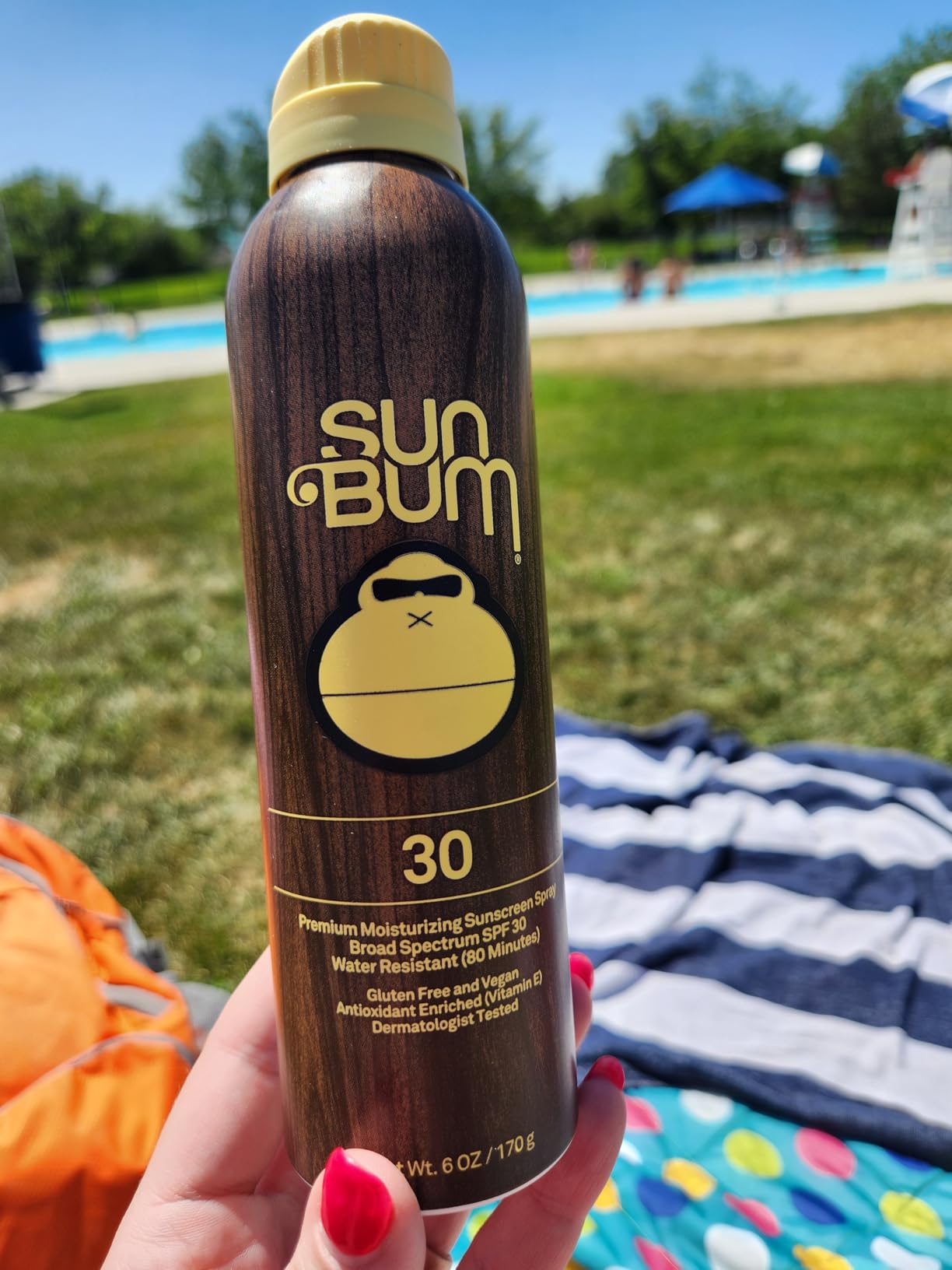 Sun Bum Original SPF 30 Sunscreen Body Spray - Broad Spectrum Moisturizing Sunscreen with Vitamin E - Hawaii 104 Act Compliant (Made without Octinoxate & Oxybenzone) - 6 oz customer photo 1