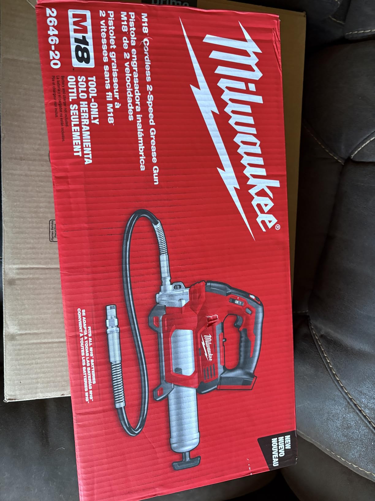 Milwaukee 2646-20 M18 2-Speed Grease Gun Bare Tool customer photo 1