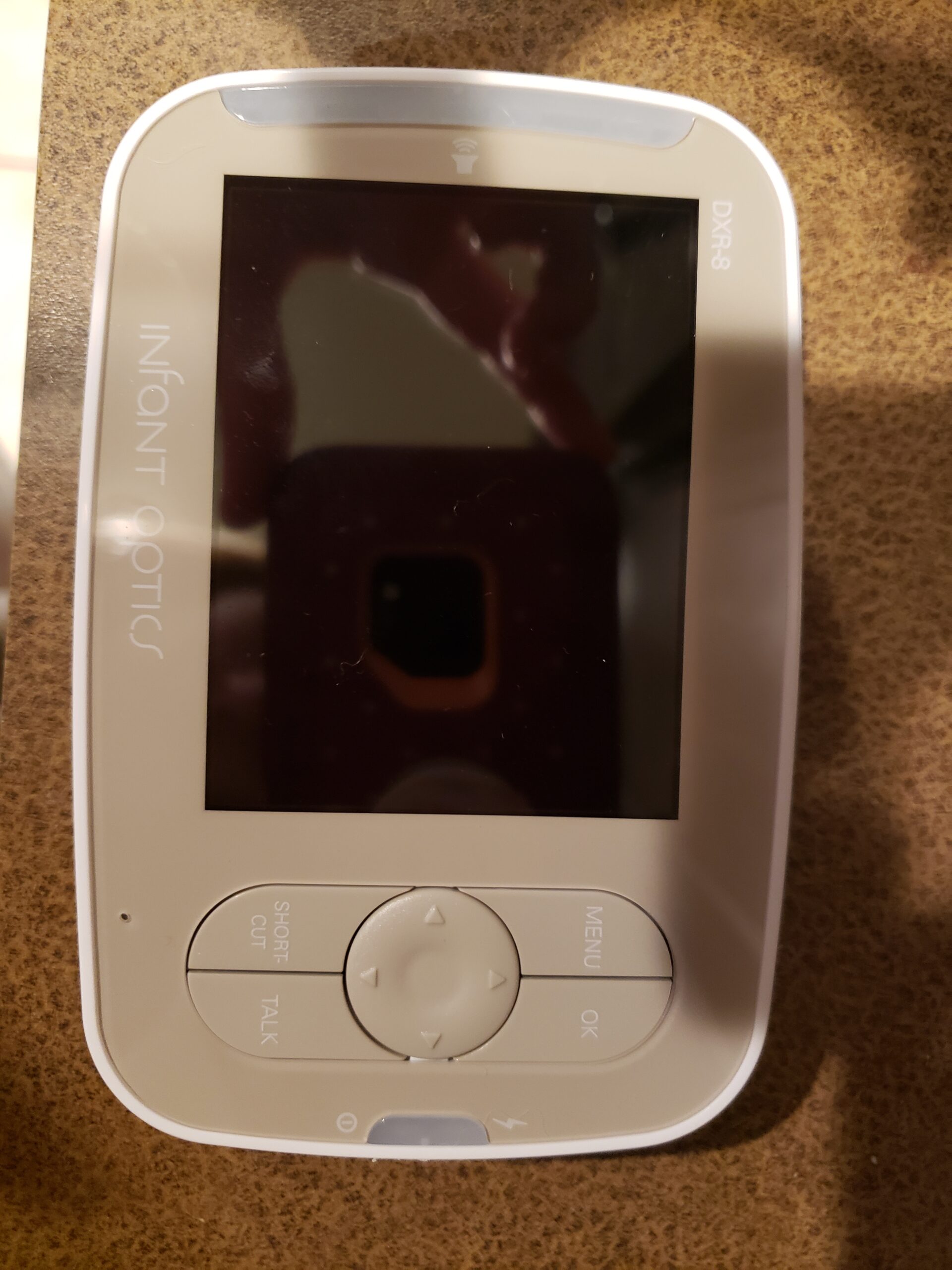 Infant Optics DXR-8 480p Video Baby Monitor, Non-WiFi Hack-Proof FHSS Connection, Interchangeable Lenses, Pan Tilt Zoom, LED Sound Bar, Night Vision, and Two-Way Talk. customer photo 2