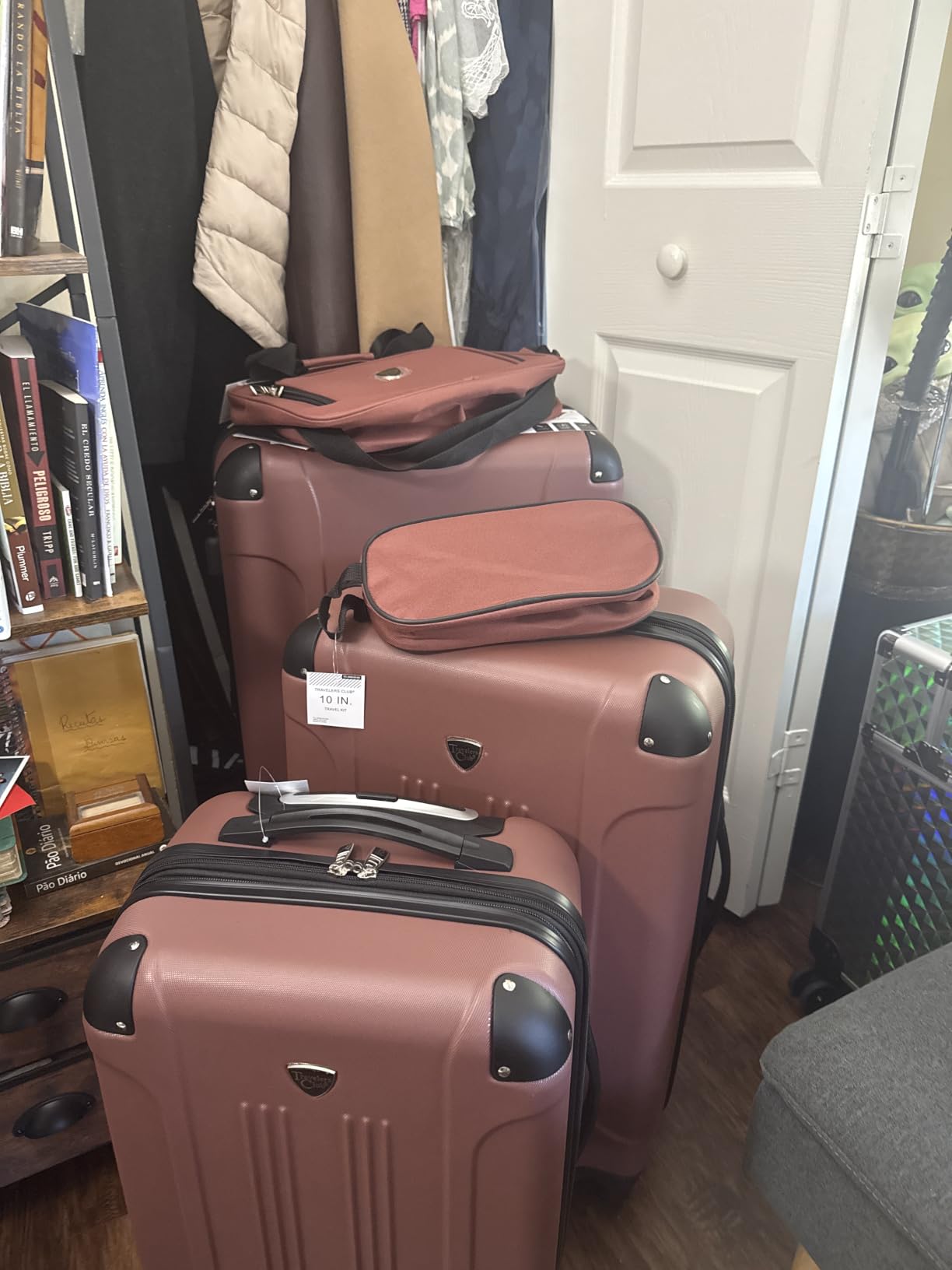Travelers Club Chicago Hardside Expandable Spinner Luggage, Fuchsia, 22