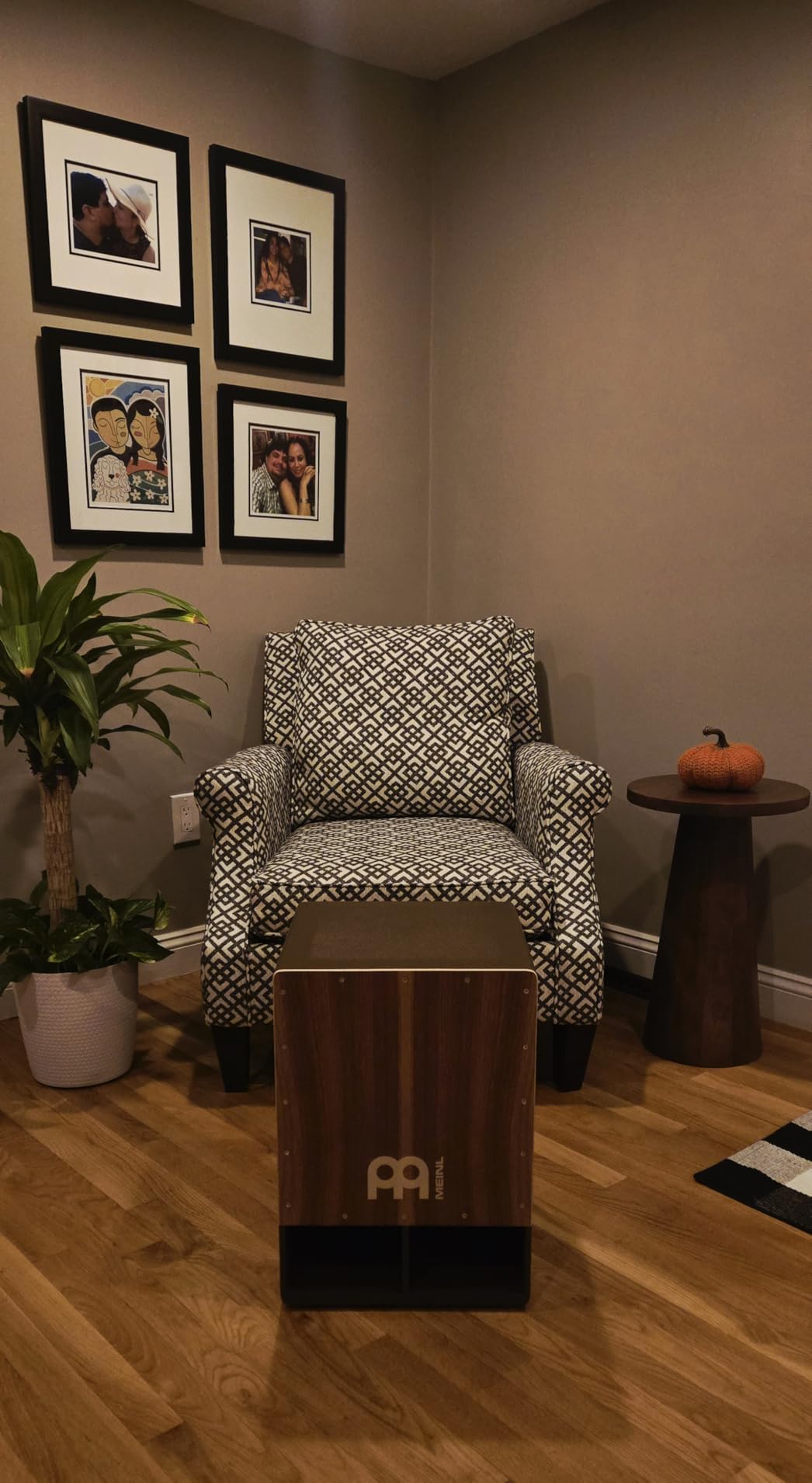 Meinl Jumbo Bass Subwoofer Cajon with Internal Snares - NOT MADE IN CHINA - Walnut Playing Surface, 2-YEAR WARRANTY (SUBCAJ5WN) customer photo 1