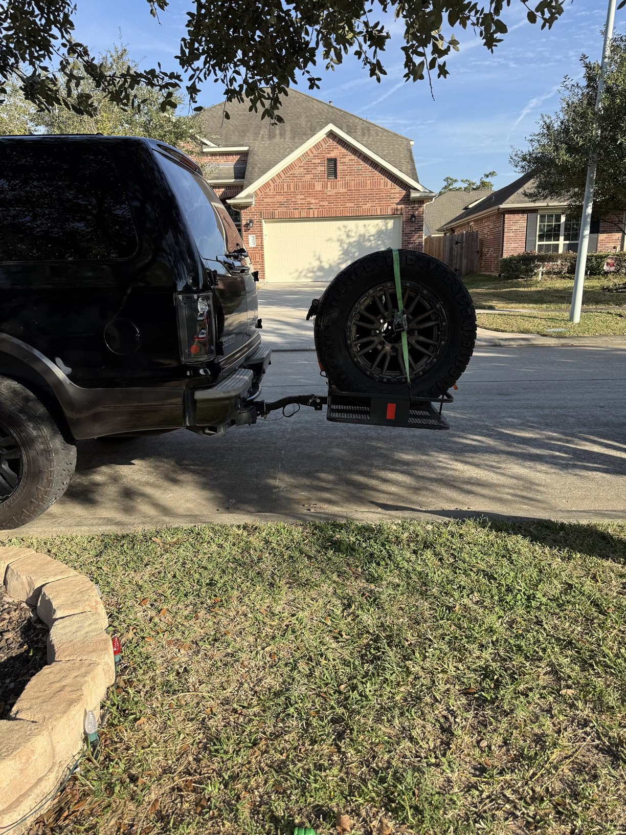 CURT 18153 Cargo Basket Hitch Trailer Hitch Cargo Carrier customer photo 2