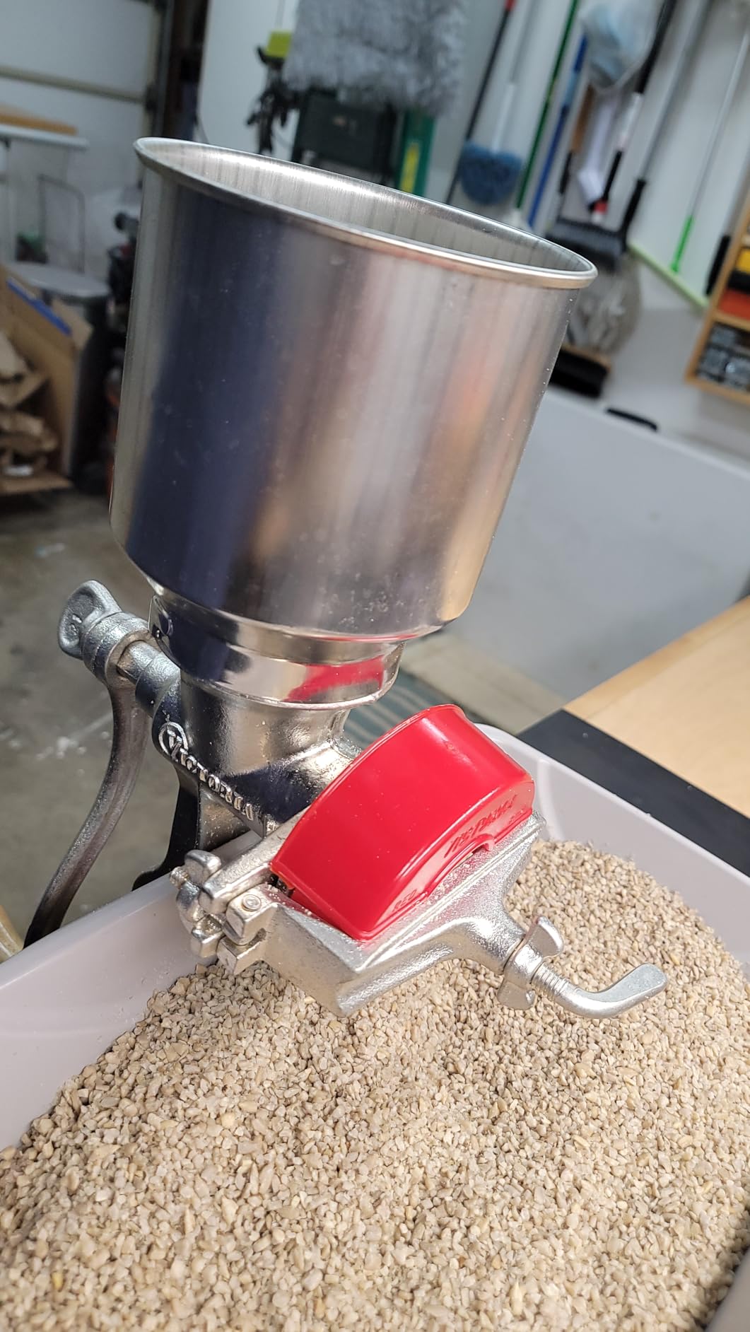 Victoria Manual Cast Iron Grain Mill - Premium Corn Grinder Made in Colombia customer photo 1