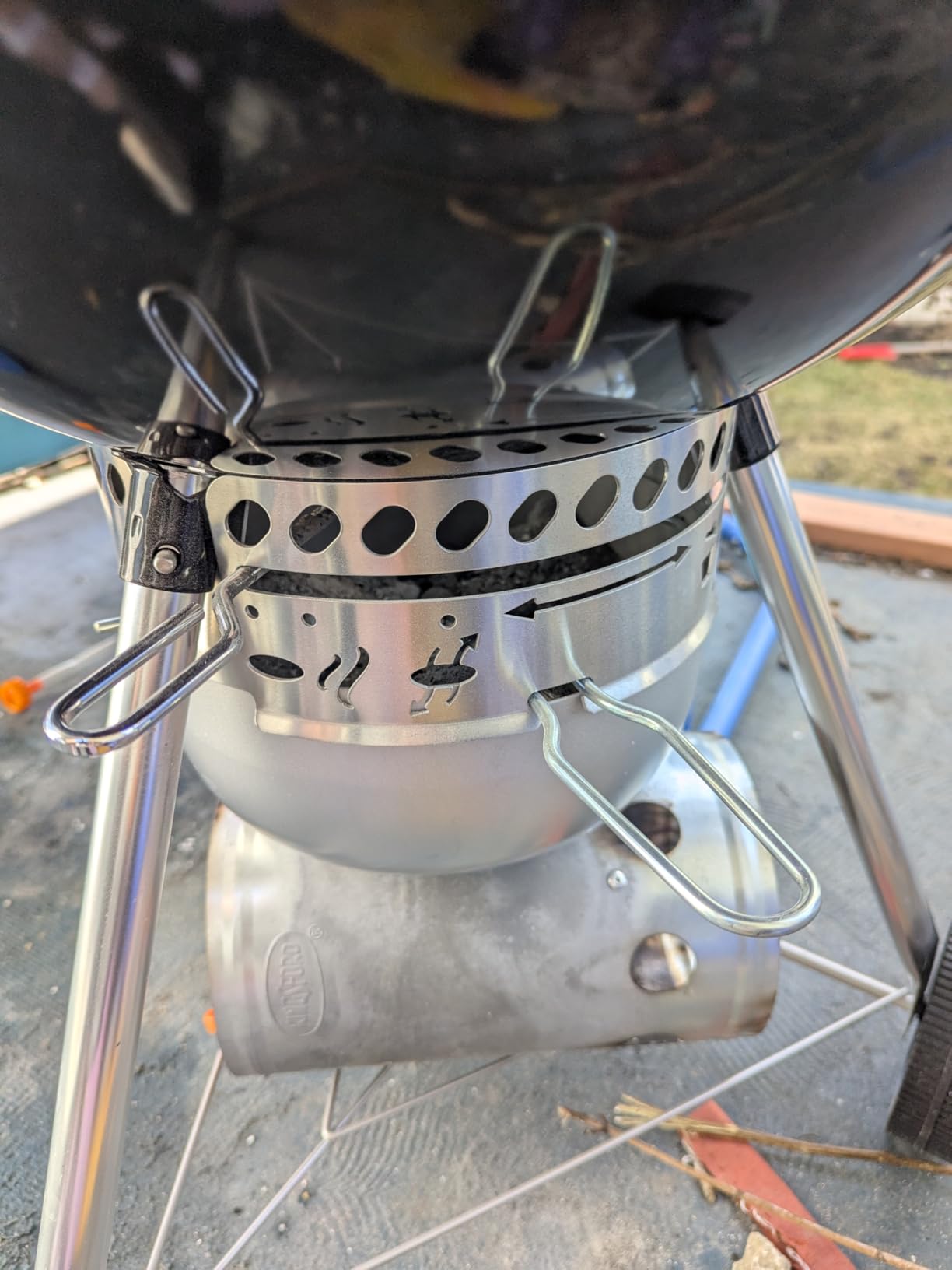 Weber Original Kettle Premium Charcoal Grill, 22-Inch, Black - Outdoor BBQ Grill with Built-In Thermometer, Heat Control Dampers & One-Touch Cleaning System customer photo 1