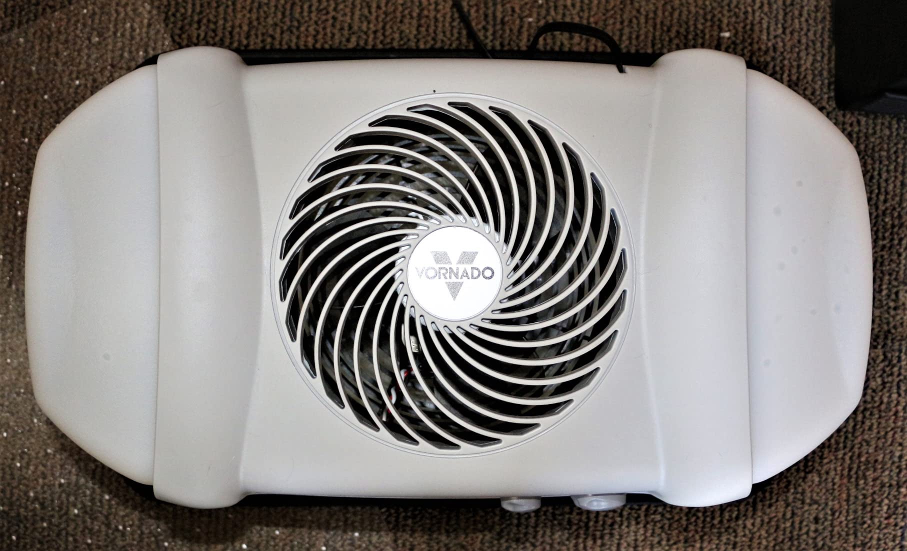 Vornado Evap40 Evaporative Humidifier with Adjustable Humidistat, 4-Gallon Capacity for Large Room Coverage up to 1,000 sq ft, 3 Speed Settings, Easy to Clean Dual Tank customer photo 2