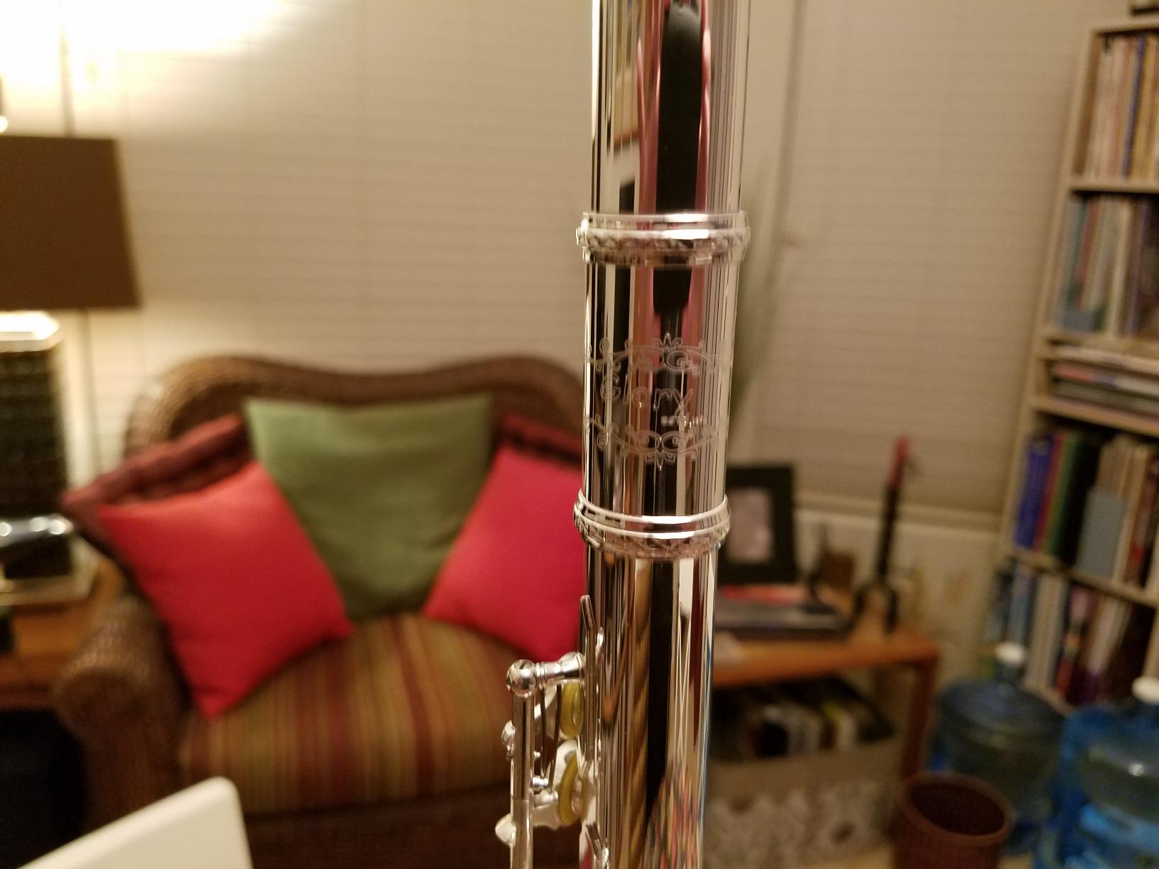 Silver Plated Intermediate 17 keys Open/closed Hole C Flute with B Foot Joint, Offset G, with Case, cleaning Rod, Joint Grease, Cloth and Gloves customer photo 2