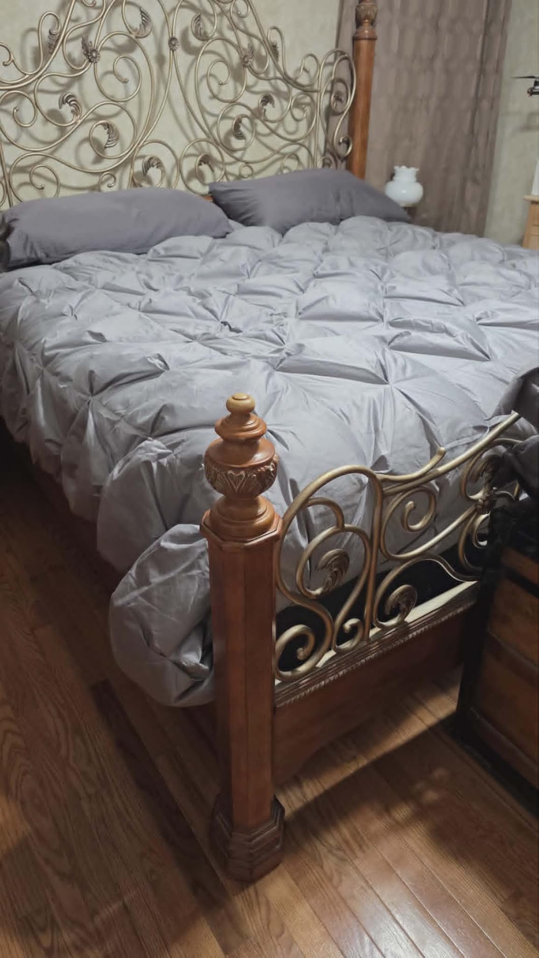 puredown Goose Down Comforter Full/Queen Size 800 Fill Power, 100% Cotton Winter Oversized Duvet Insert 700 Thread Count, Heavyweight Cloud Fluffy Pinch Pleat Extra Warmth customer photo 1