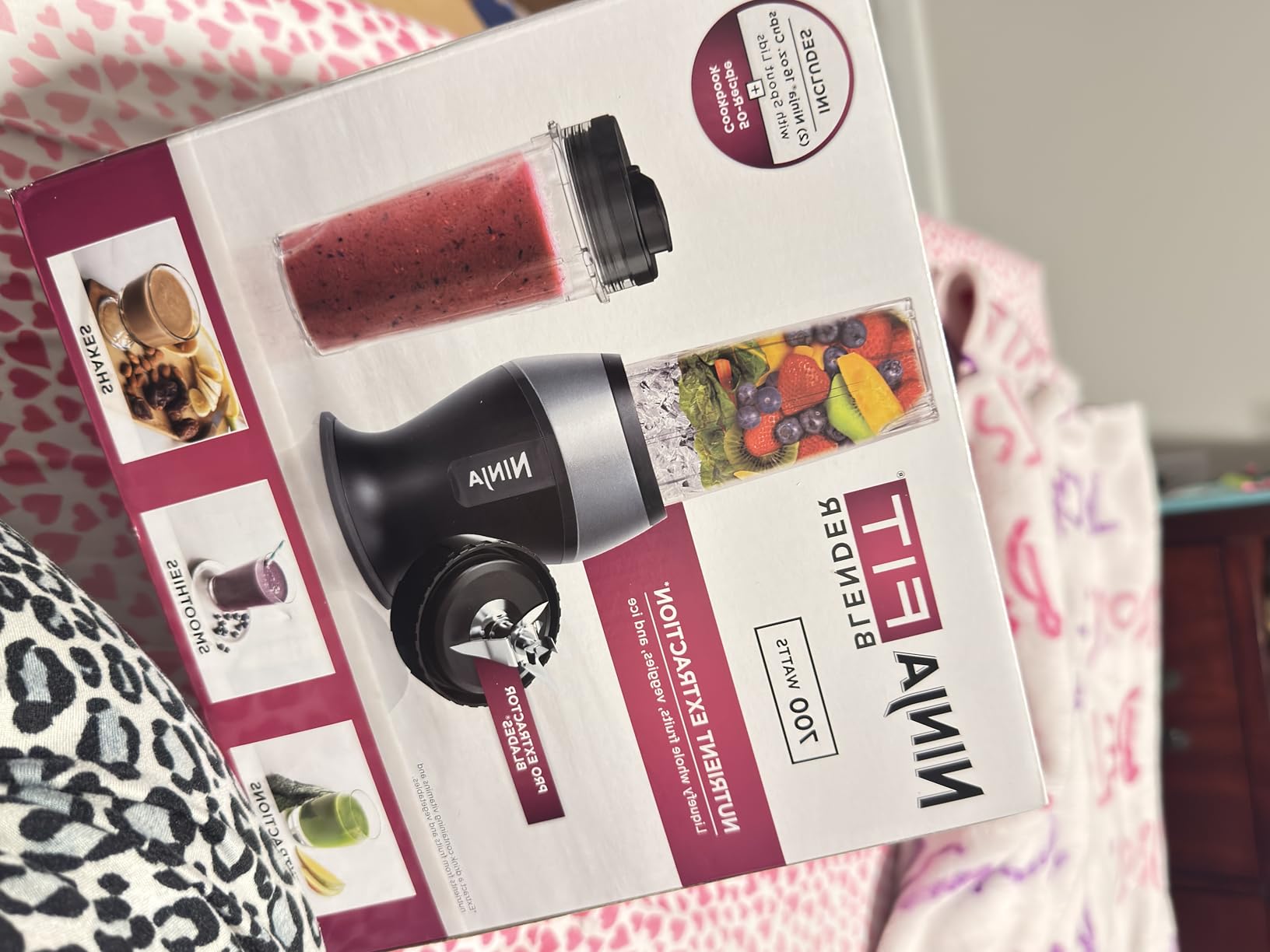 Ninja Fit Compact Personal Blender QB3001SS | For Smoothies, Shakes & Frozen Drinks | (2) 16-oz. To-Go Cups | 700-Watt | Black customer photo 2
