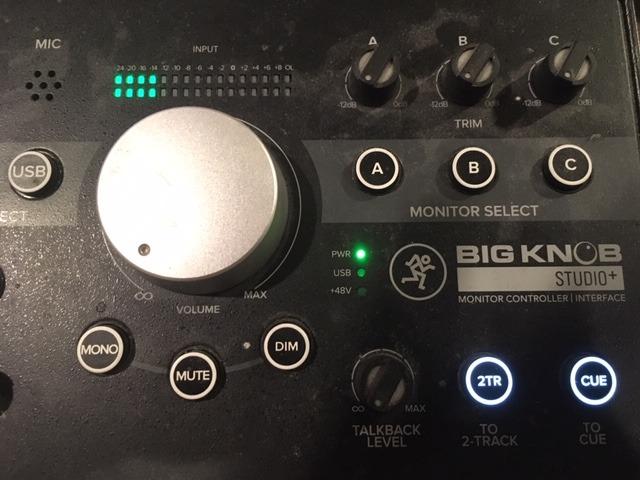 Mackie Big Knob Series, 4x3 Studio Monitor Controller 192kHz USB I/O (Big Knob Studio Plus) customer photo 2