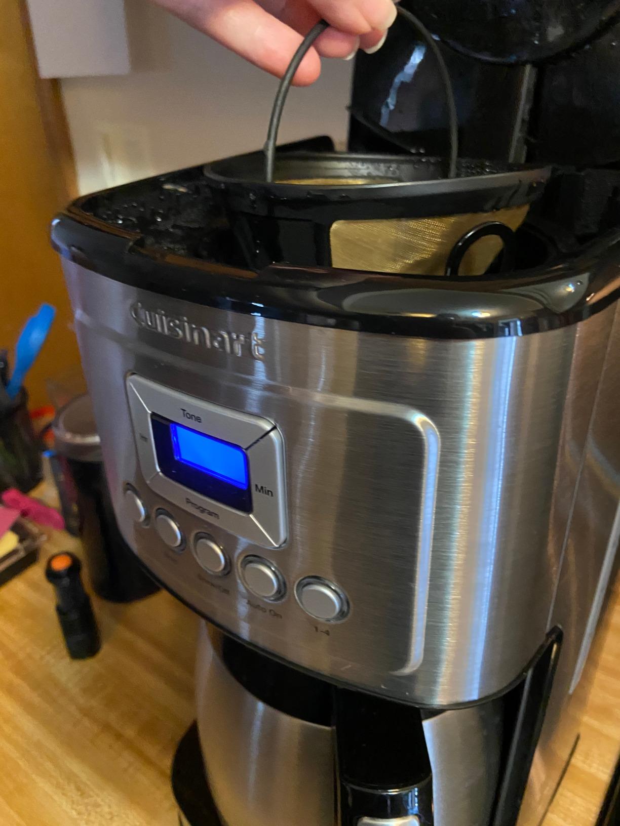 Cuisinart 12-Cup Coffee Maker, Programmable PerfecTemp Thermal Carafe Coffee Machine with 1-4 Cup Setting, Brew Strength Control and Brew Pause, Stainless Steel, DCC-3400NAS, Silver customer photo 1