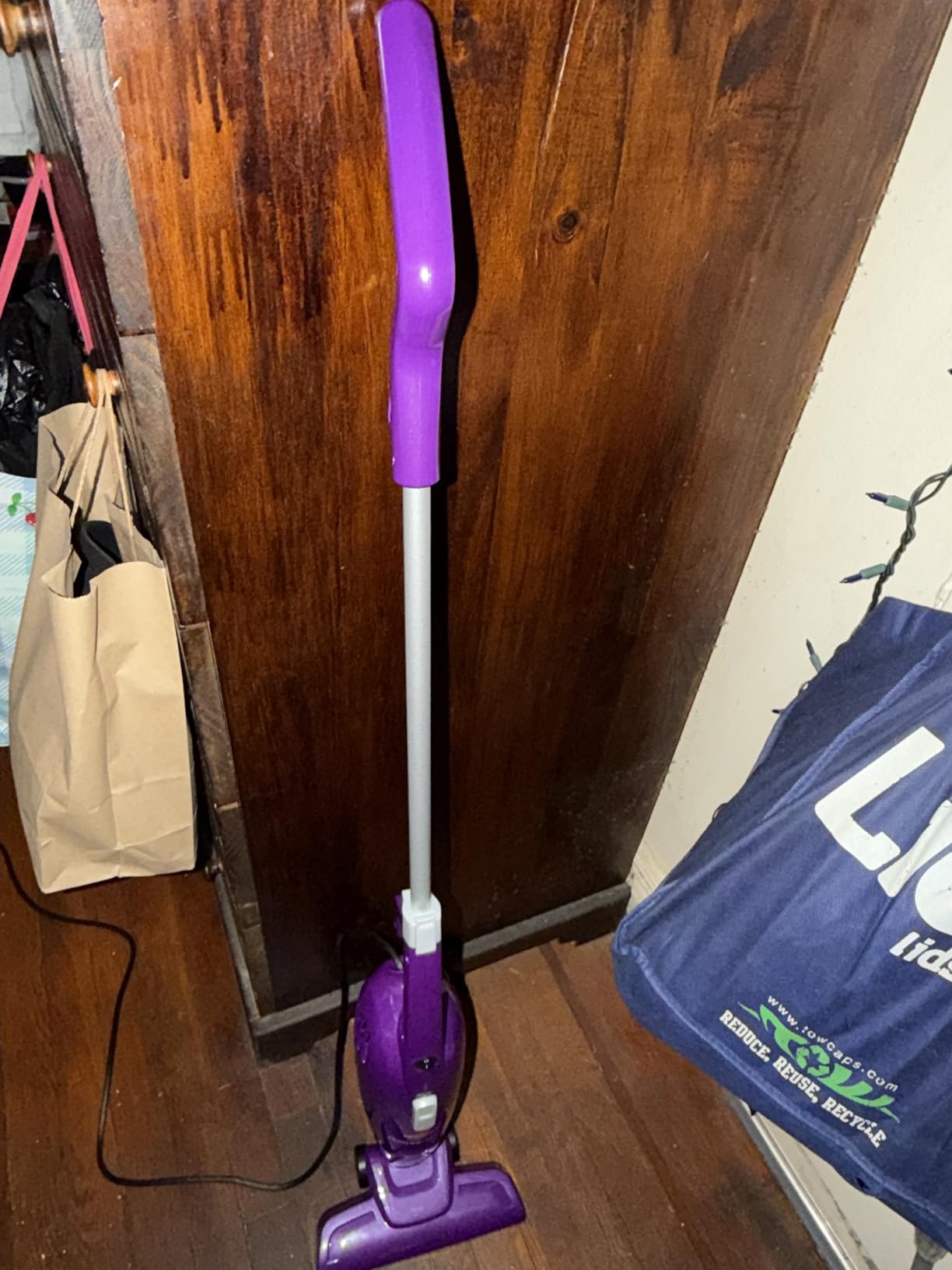 Bissell 20334 Featherweight Stick Lightweight Bagless Vacuum, Purple customer photo 2