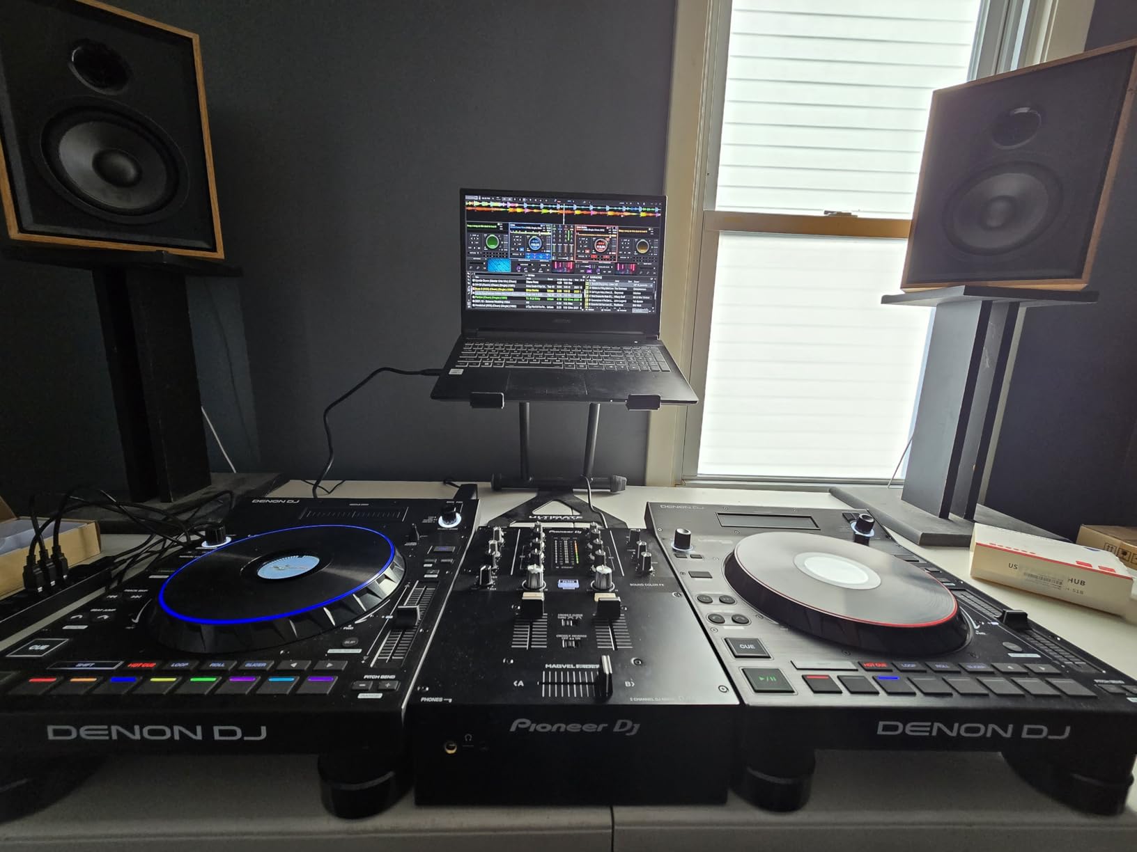 Pioneer DJ DJM-250MK2 2-Channel DJ Mixer,Black customer photo 2