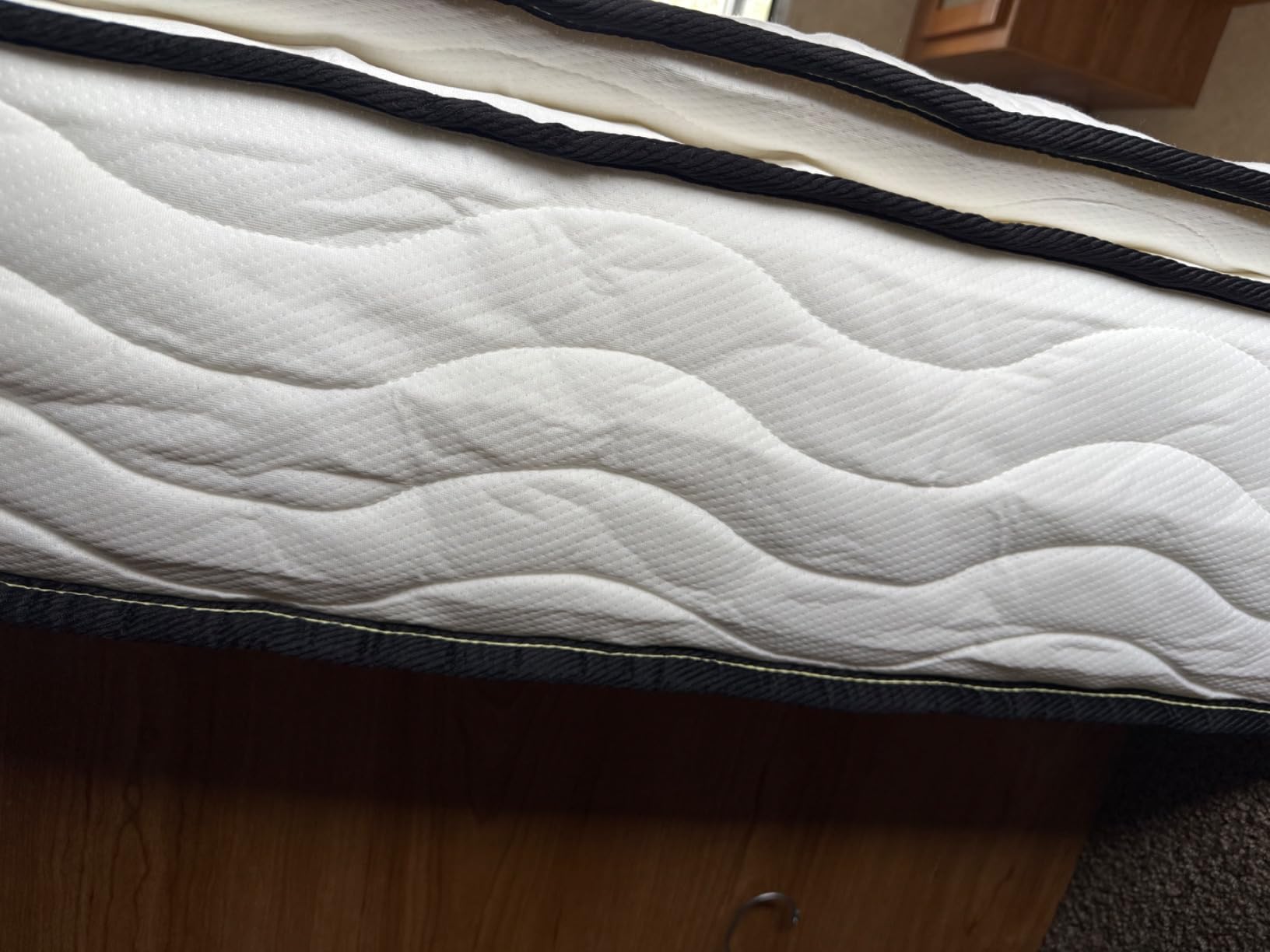 Jacia House Queen Mattress, 11.4 Inch Pillow Top Hybrid Mattress, Hotel-Level Comfort Skin-Friendly Pocket Springs with Memory Foam, Queen Size 80