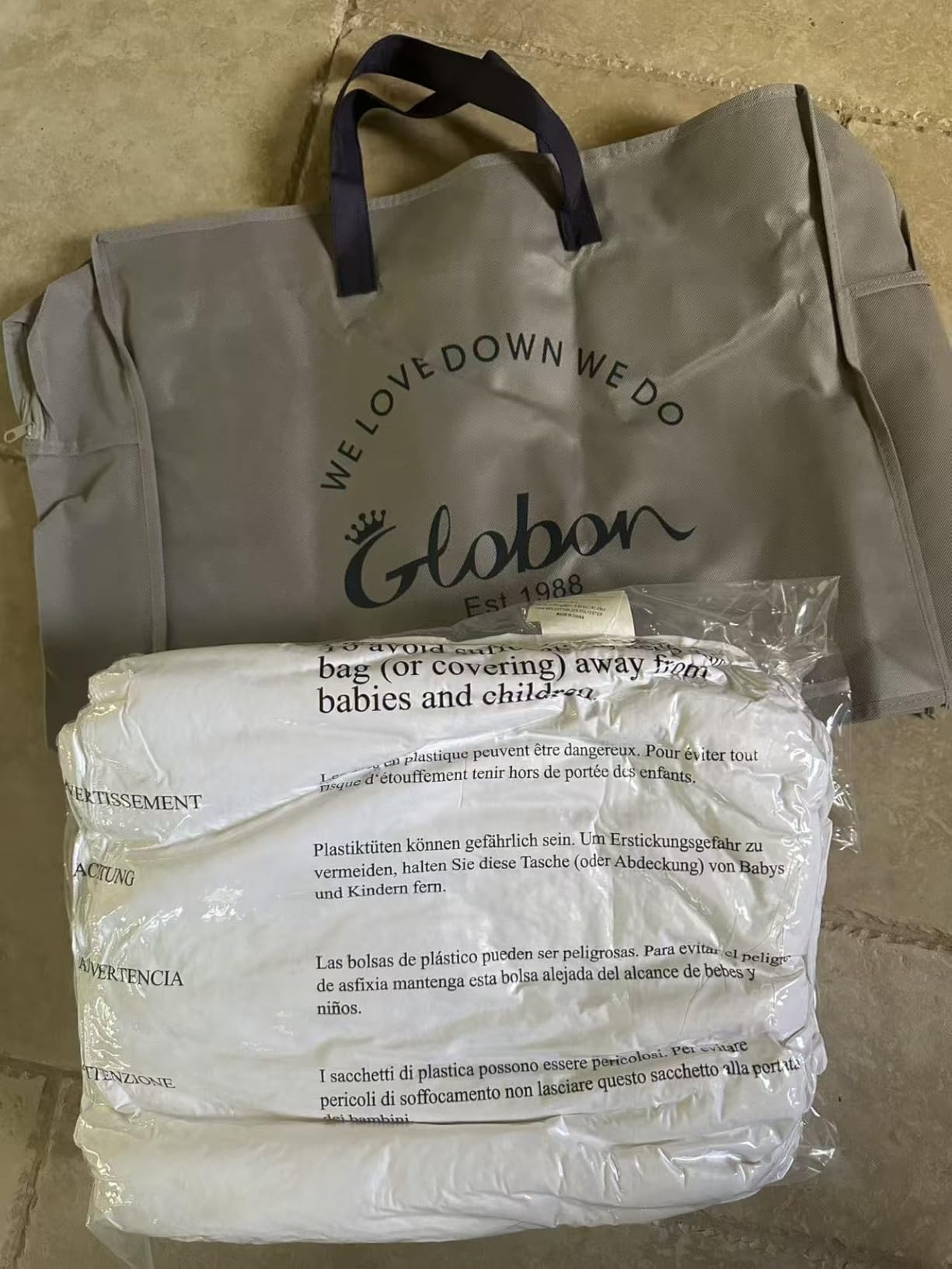 Globon Winter White Goose Down Comforter Queen Size, Down Duvet Insert, 800 Fill Power, 420 Thread Count Ultra Soft Noiseless Shell with Corner Tabs, White customer photo 2