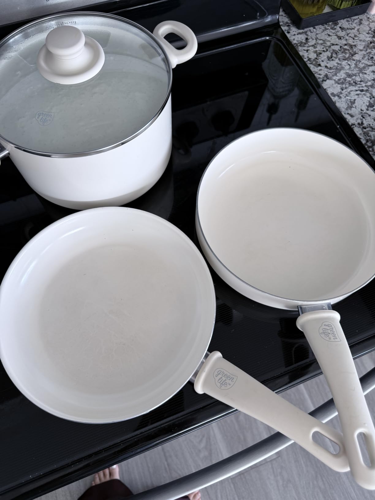 GreenLife Soft Grip 16 Piece Cookware Set, Non-Toxic PFAS-Free Ceramic Nonstick, Pots, Frying, Sauce, Saute, Glass Lids, Stay-Cool Handles, Wobble Free Bases, Dishwasher & Oven Safe, Turquoise customer photo 1