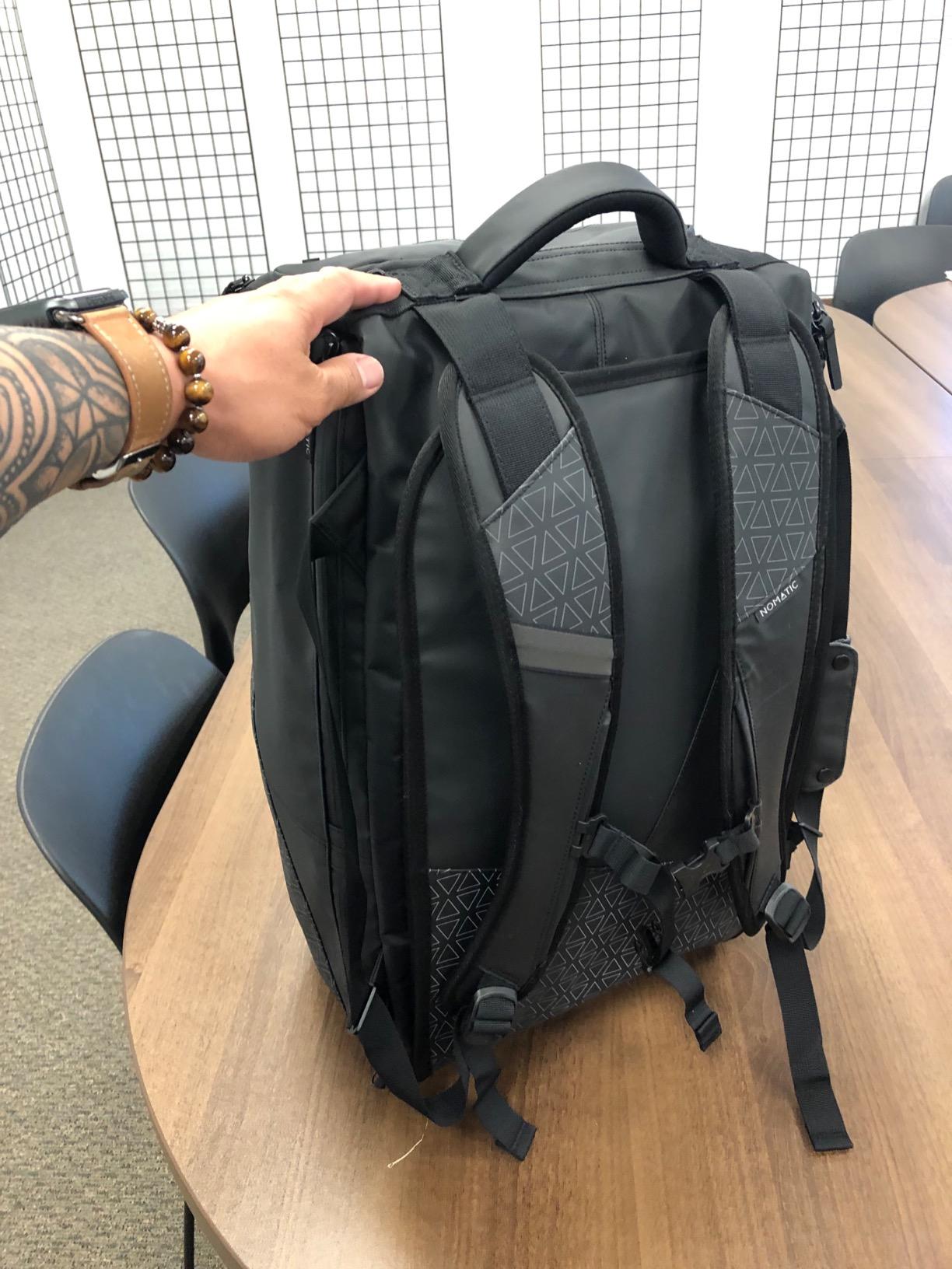 NOMATIC 40L Travel Bag - Convertible Duffel/Backpack, Carry-on Size, Everyday Use Laptop Bag, TSA Compliant customer photo 2