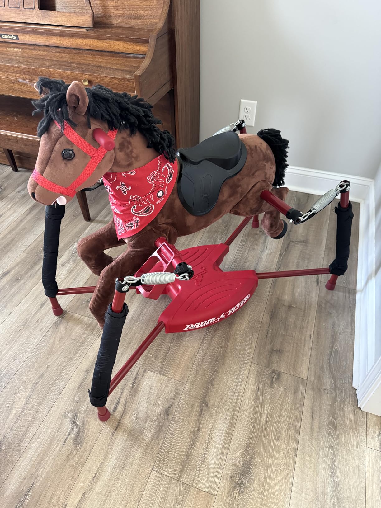 Radio Flyer Chestnut Interactive Riding Horse, For Ages 2-6, Plush Spring Rocking Horse, 3 Riding Levels, EZ Climb Step, Safety Straps, Spring Covers, Accessories, 60 lb Capacity, Toddler Ride On Toys customer photo 1
