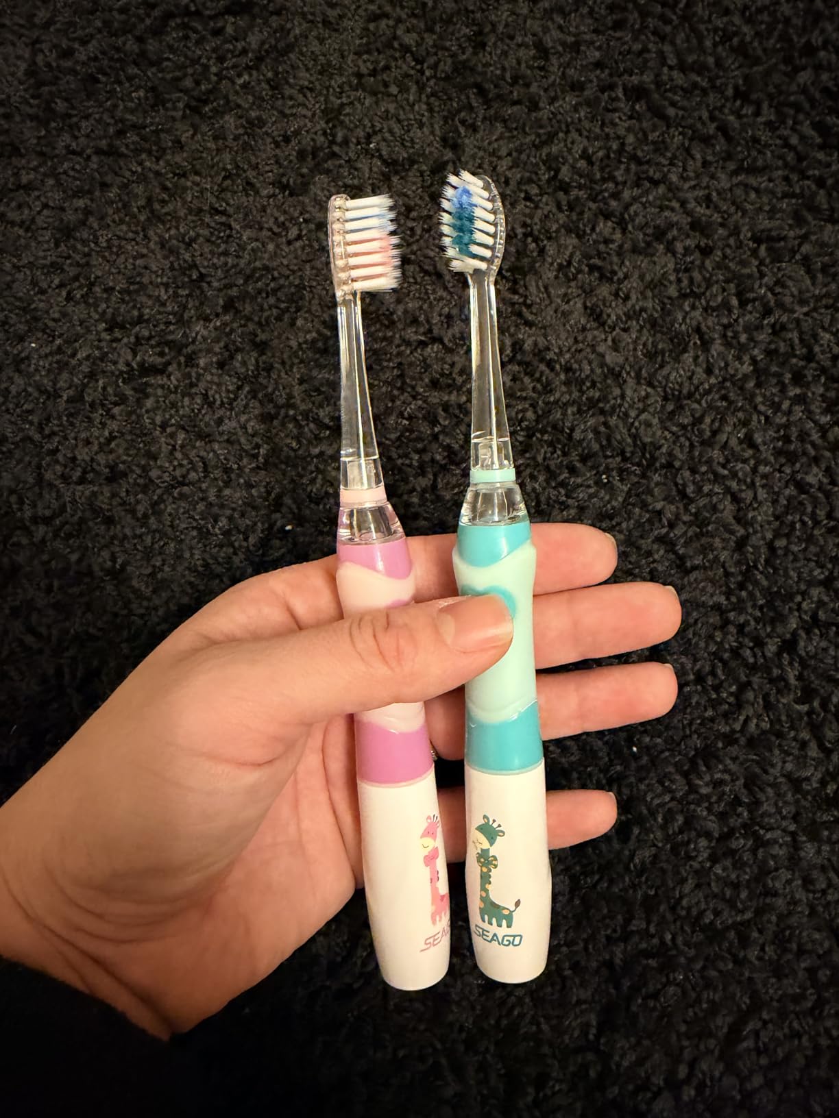 SEAGO Kids Electric Toothbrush with 2 Mins Brushing Timer and 4 Replacement Brush Heads, Rainbow LED Light Makes Brushing Fun, Boys Battery Powered Toothbrush for 4-12 Years Old,SG-977(Pink) customer photo 2