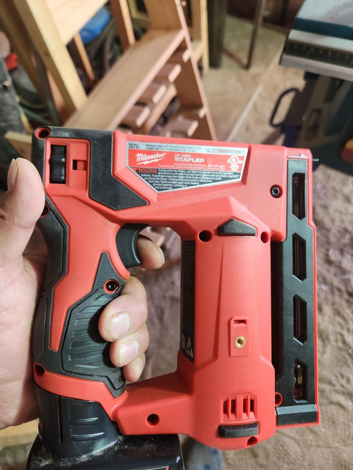 Milwaukee 2447-20 M12 3/8-Inch Crown Stapler (Bare Tool) customer photo 1