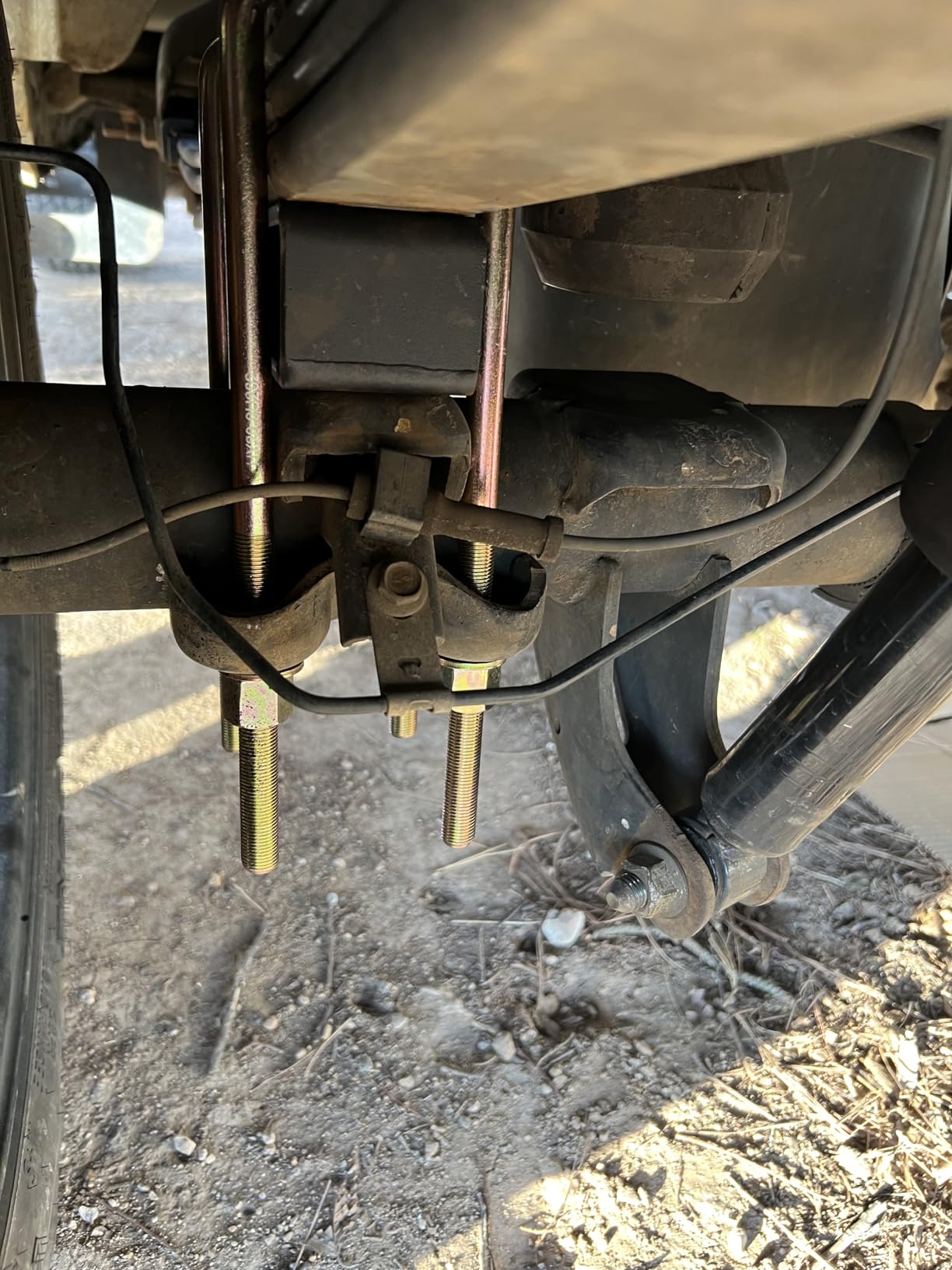 DEWALT 20V MAX XR Impact Wrench, Cordless, 1/2-Inch with Detent Pin Anvil, 330-lbs of Torque, 3,100 IPM, Bare Tool Only (DCF894B) customer photo 1