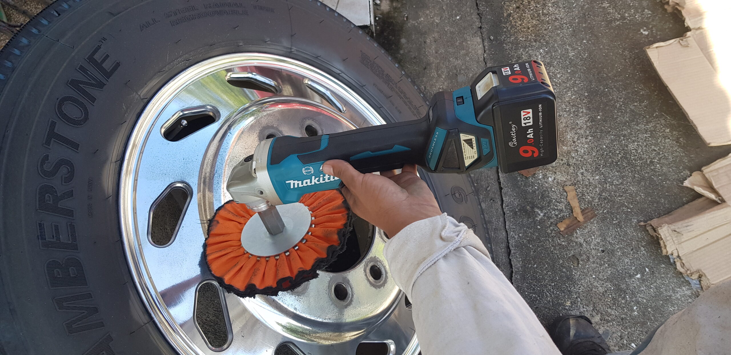 Makita XAG20Z 18V LXT BL 4-1/2