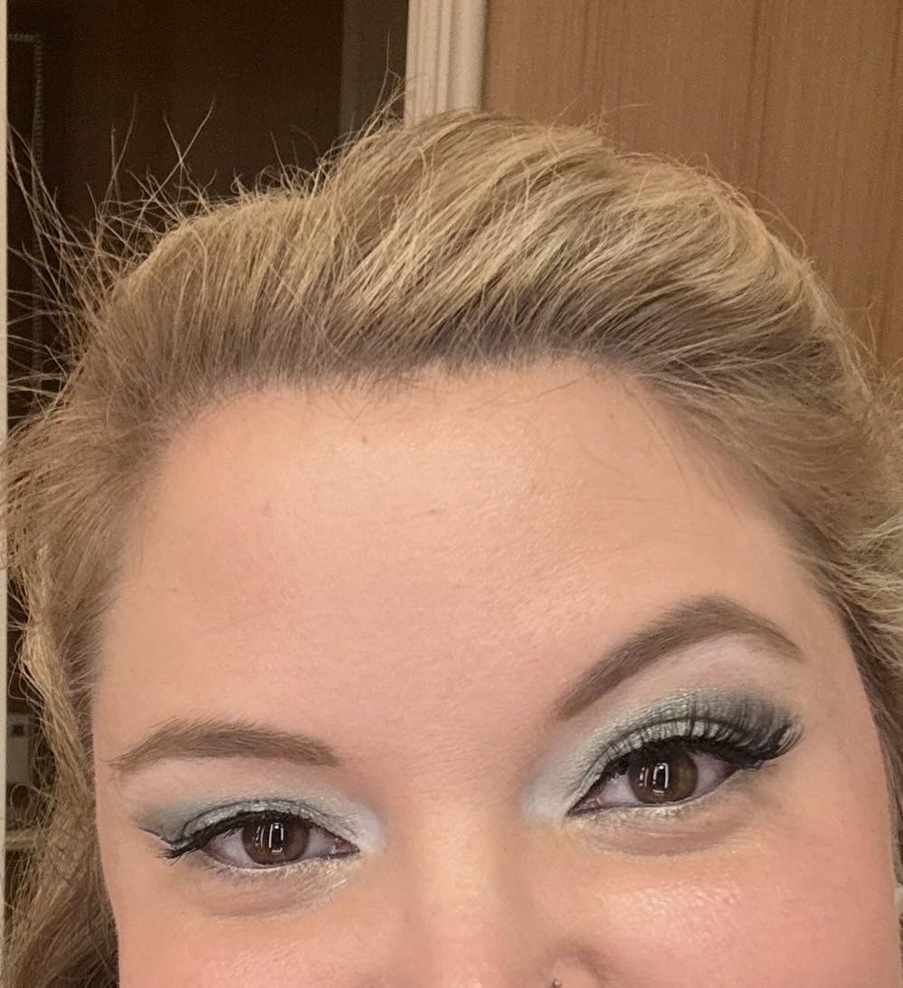 e.l.f. Perfect 10 Eyeshadow Palette, Ten Ultra-pigmented Shimmer & Matte Shades, Vegan & Cruelty-free, Nude Rose Gold (Packaging May Vary) customer photo 2