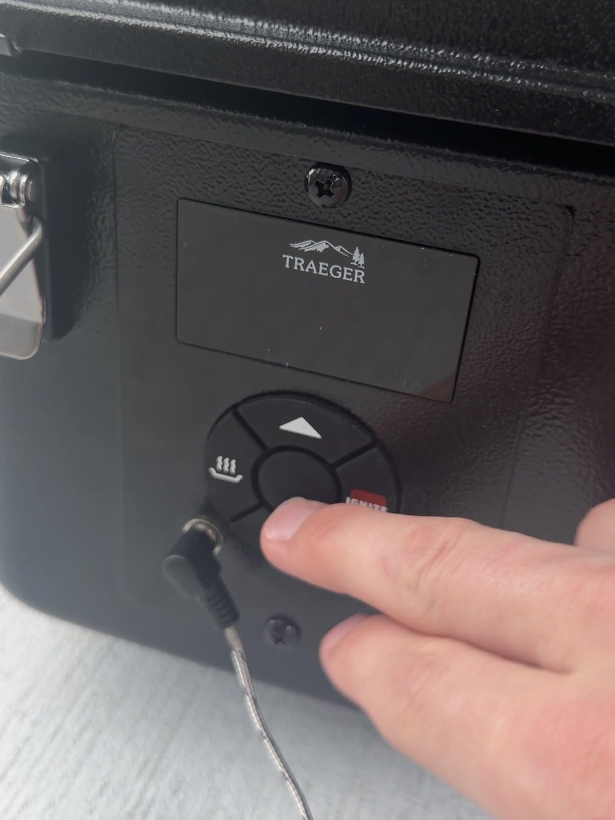 Traeger Grills TFT18KLD Ranger, Portable Wood Pellet Grill and Smoker - Electric Tabletop Pellet Smoker with Digital Arc Controller, Cast Iron Griddle customer photo 1