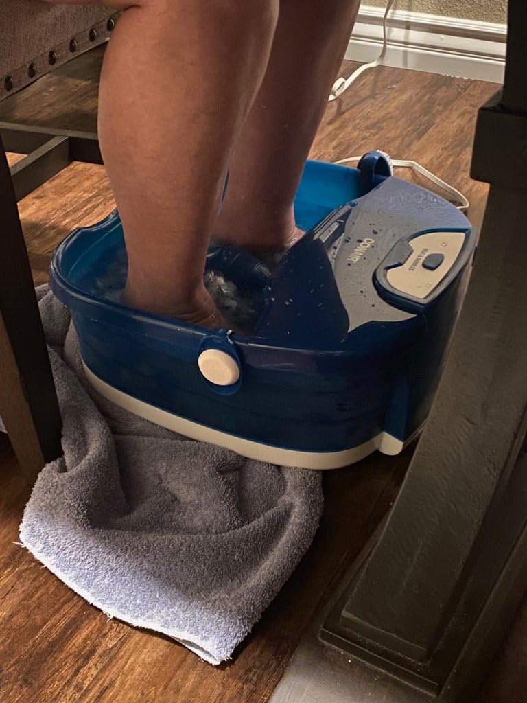 Conair Pedicure Foot Spa Bath with Heat reaching 104 Degrees, Massaging Foot Rollers, Soothing Bubbles, Pumice Stone and Nail Brush Included customer photo 1