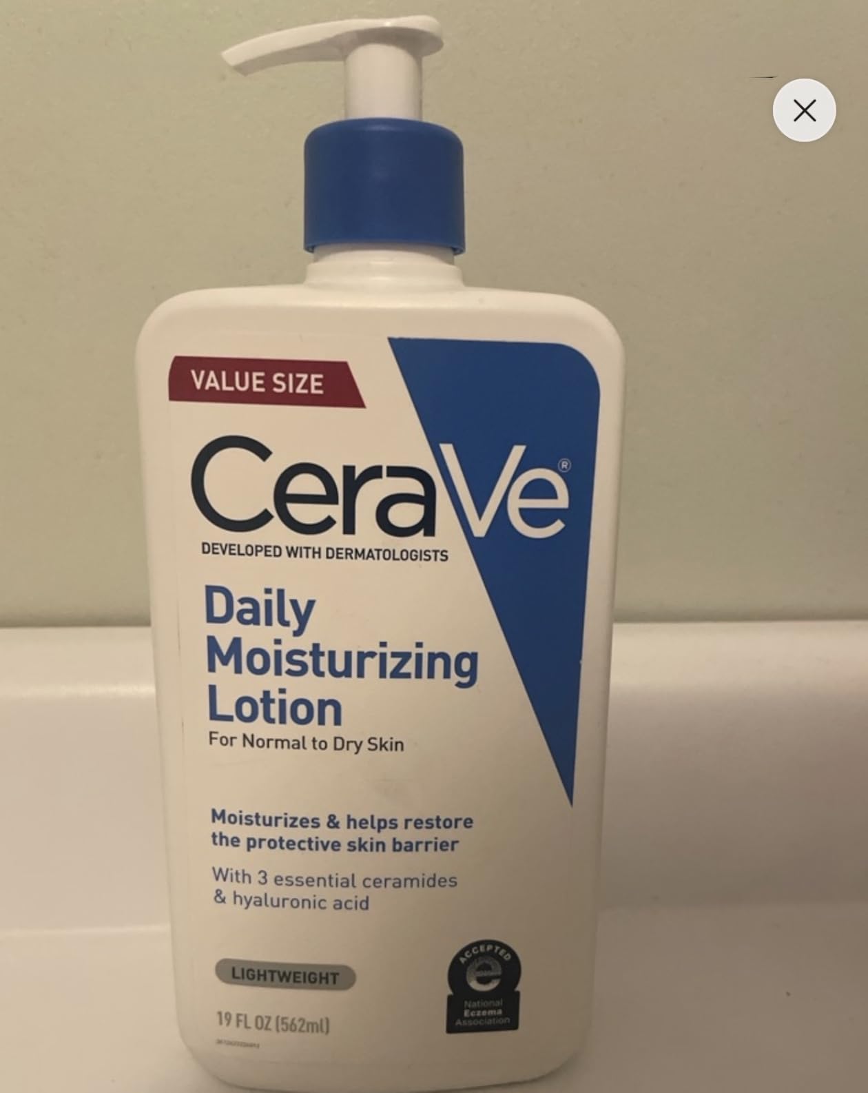 CeraVe Daily Moisturizing Lotion for Dry Skin, Body Lotion & Face Moisturizer with Hyaluronic Acid and Ceramides, Daily Moisturizer, Fragrance Free, Oil-Free, 19 Ounce customer photo 2