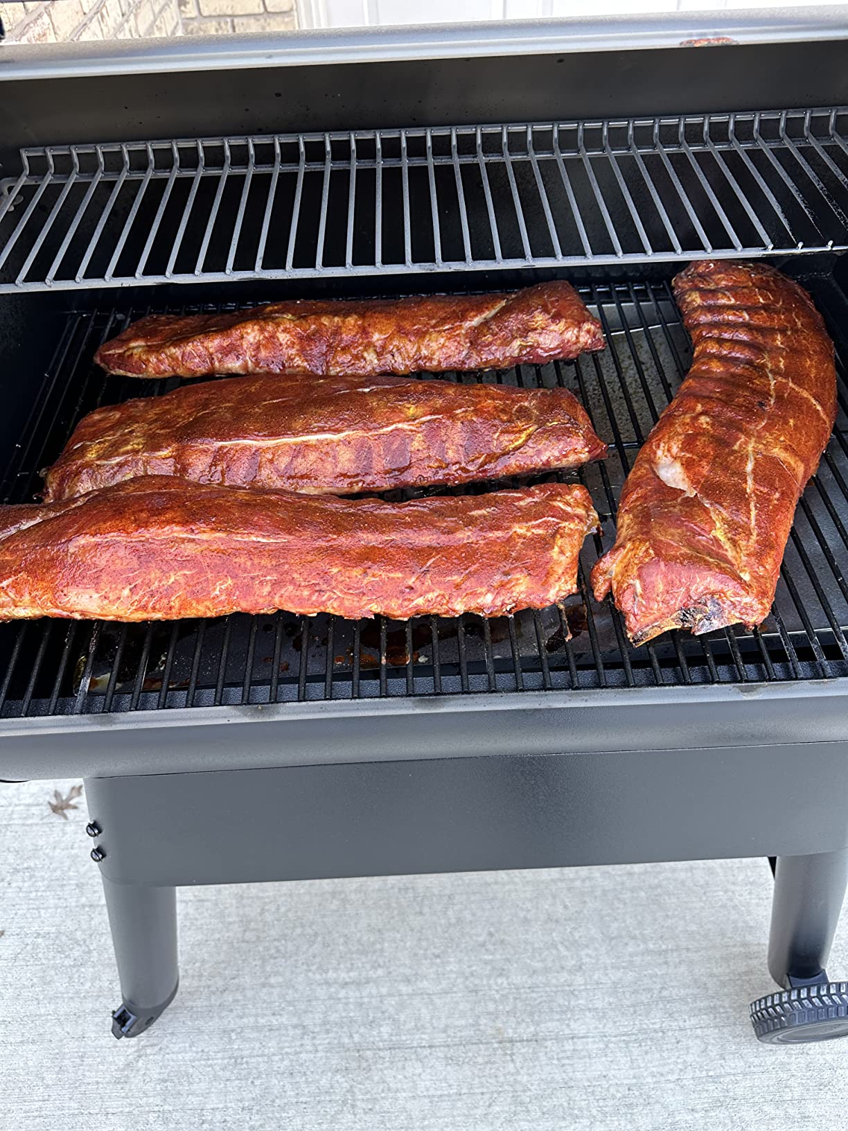 Traeger Grills Pro 780 Wood Pellet Smoker Grill, 6-in-1 BBQ Pellet Grill Combo, WiFi and App-Connected Electric Smoker, 780 Square Inches of Grilling Area customer photo 2