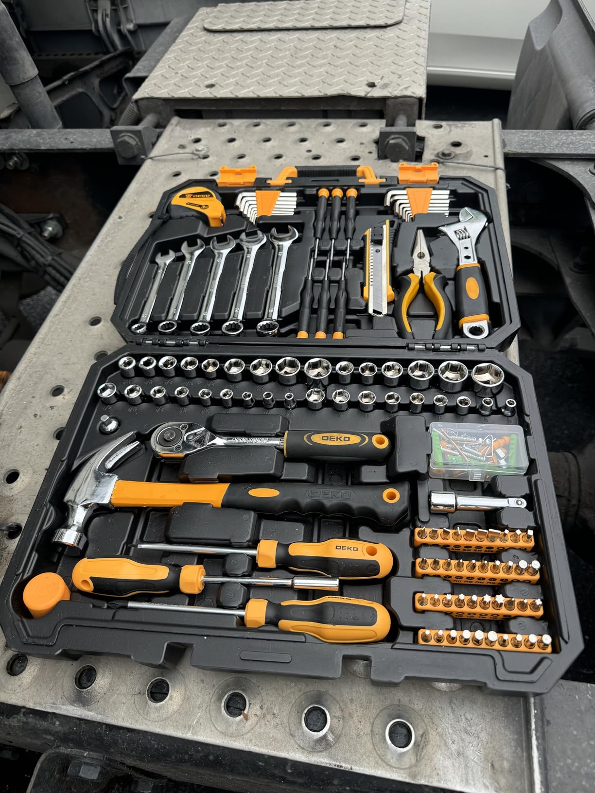 DEKOPRO 158 Piece Tool Set-General Household Hand Tool Kit, Auto Repair Tool Set, with Plastic Toolbox Storage Case customer photo 1