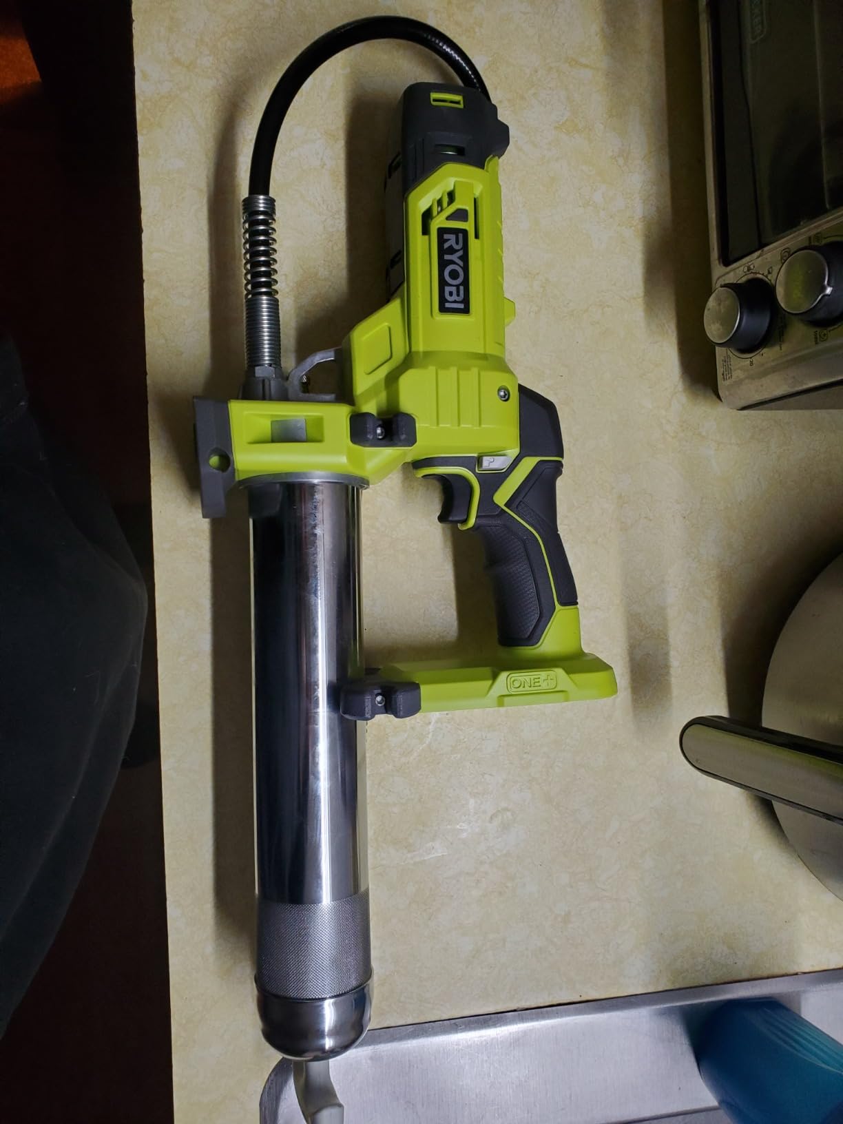 Ryobi 18V Volt Cordless Grease Gun P3410 (Tool- Only) customer photo 2